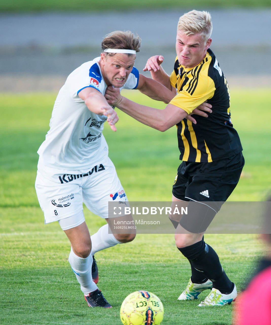 IFK Hässleholms Linus Svensson och Halmstads Kristoffer