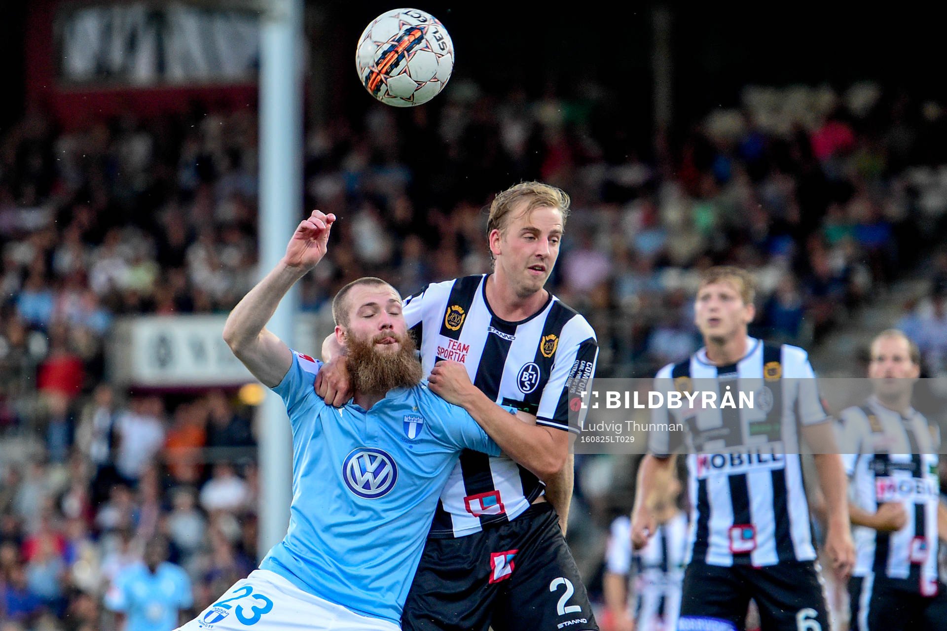 Malmö FFs Jo Inge Berget och Landskronas Viktor Svensson