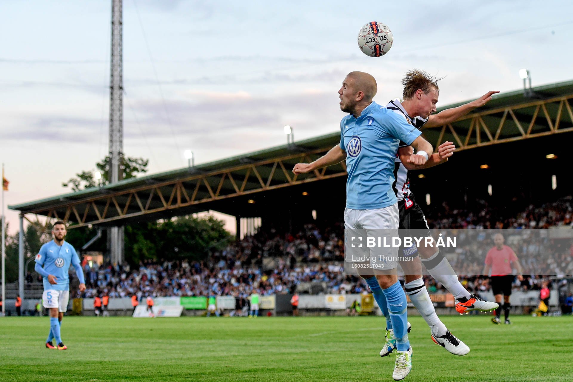 Malmö FFs Anton Tinnerholm och Landskronas Måns Ekvall