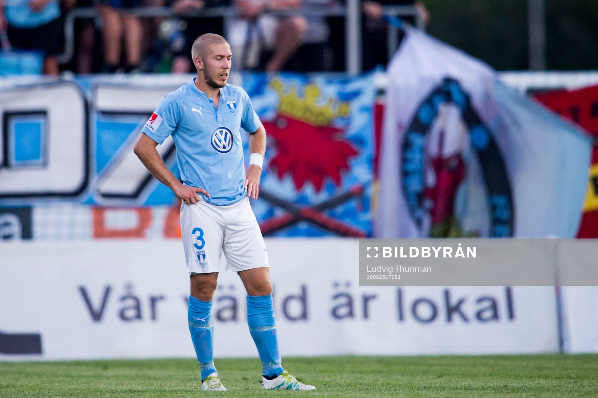 Malmö FFs Anton Tinnerholm deppar