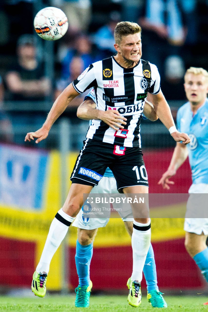 Landskronas Erik Pärsson och Malmö FFs Oscar Lewicki