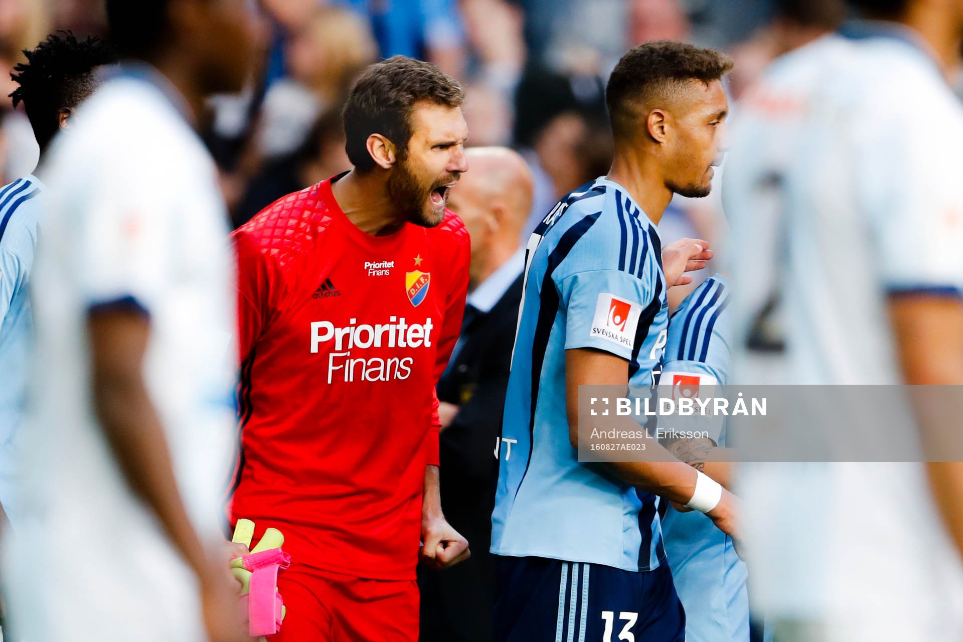 Djurgårdens målvakt Andreas Isaksson jublar