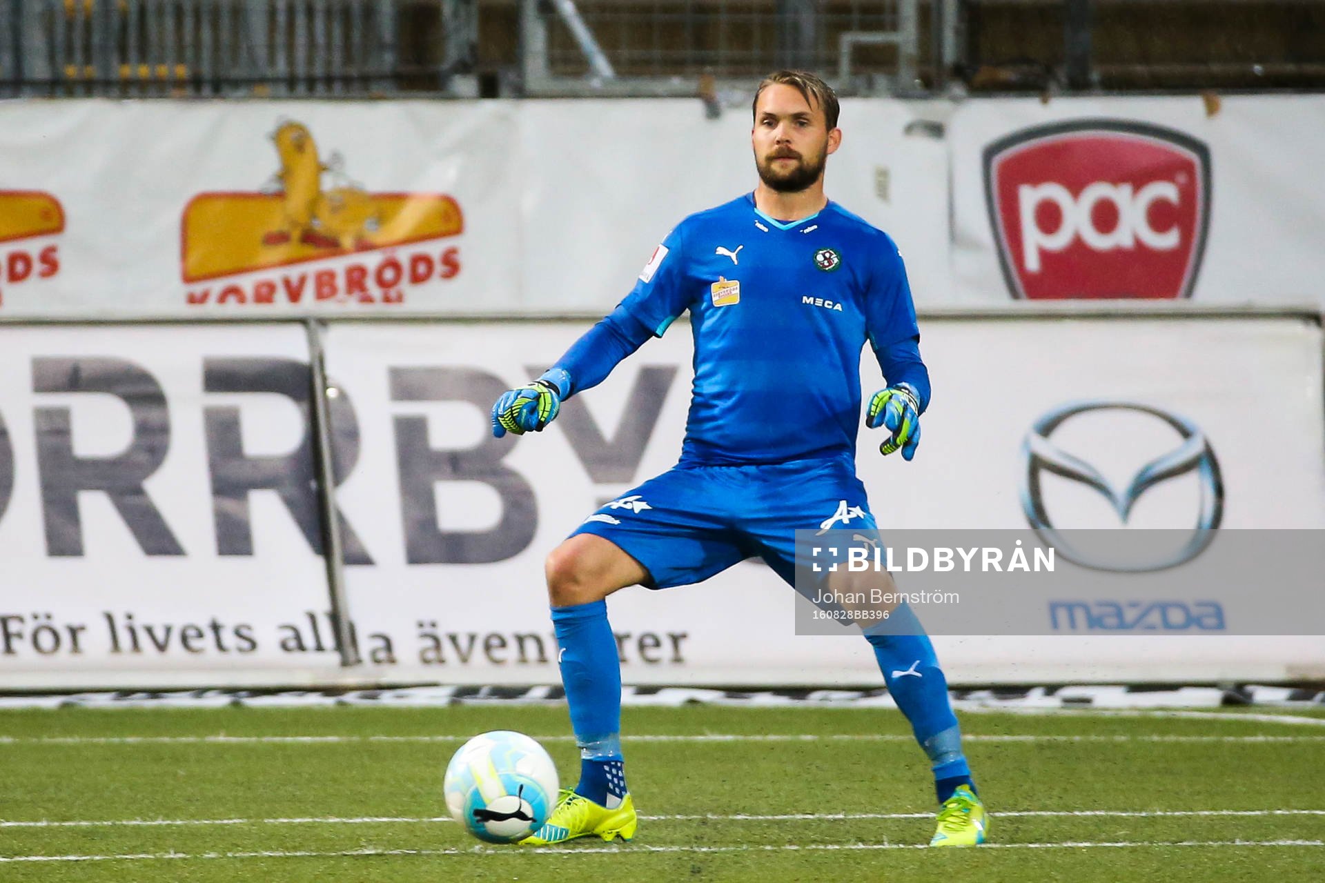 Örebros målvakt Oscar Jansson