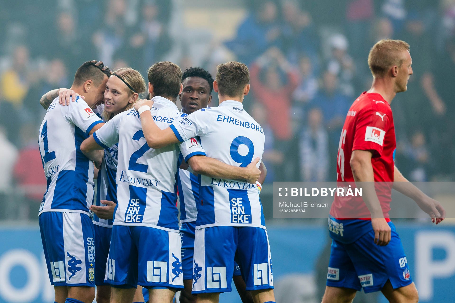 IFK Göteborgs Elias Mar Omarsson jublar och omfamnas