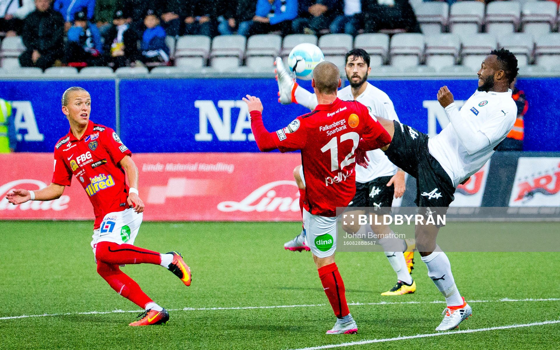 Örebros Michael Junior Omah