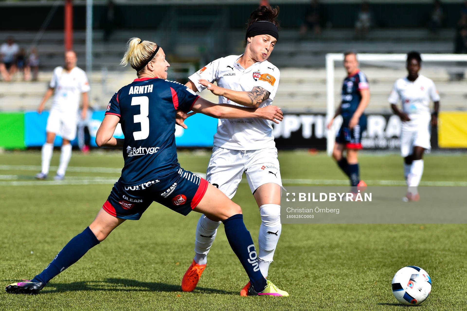 Linköpings Janni Arnth Jensen och Rosengårds Ella Masar