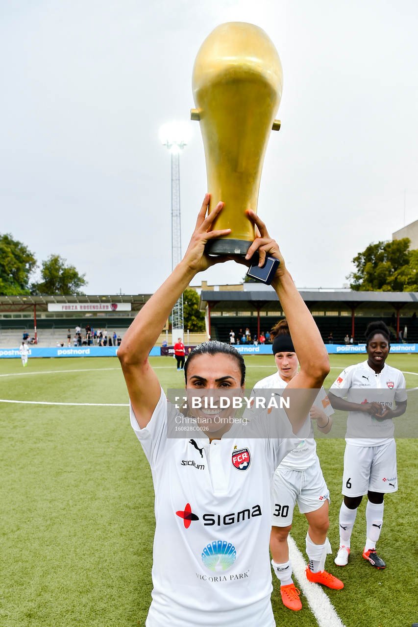 Rosengårds Marta Viera Da Silva  jublar