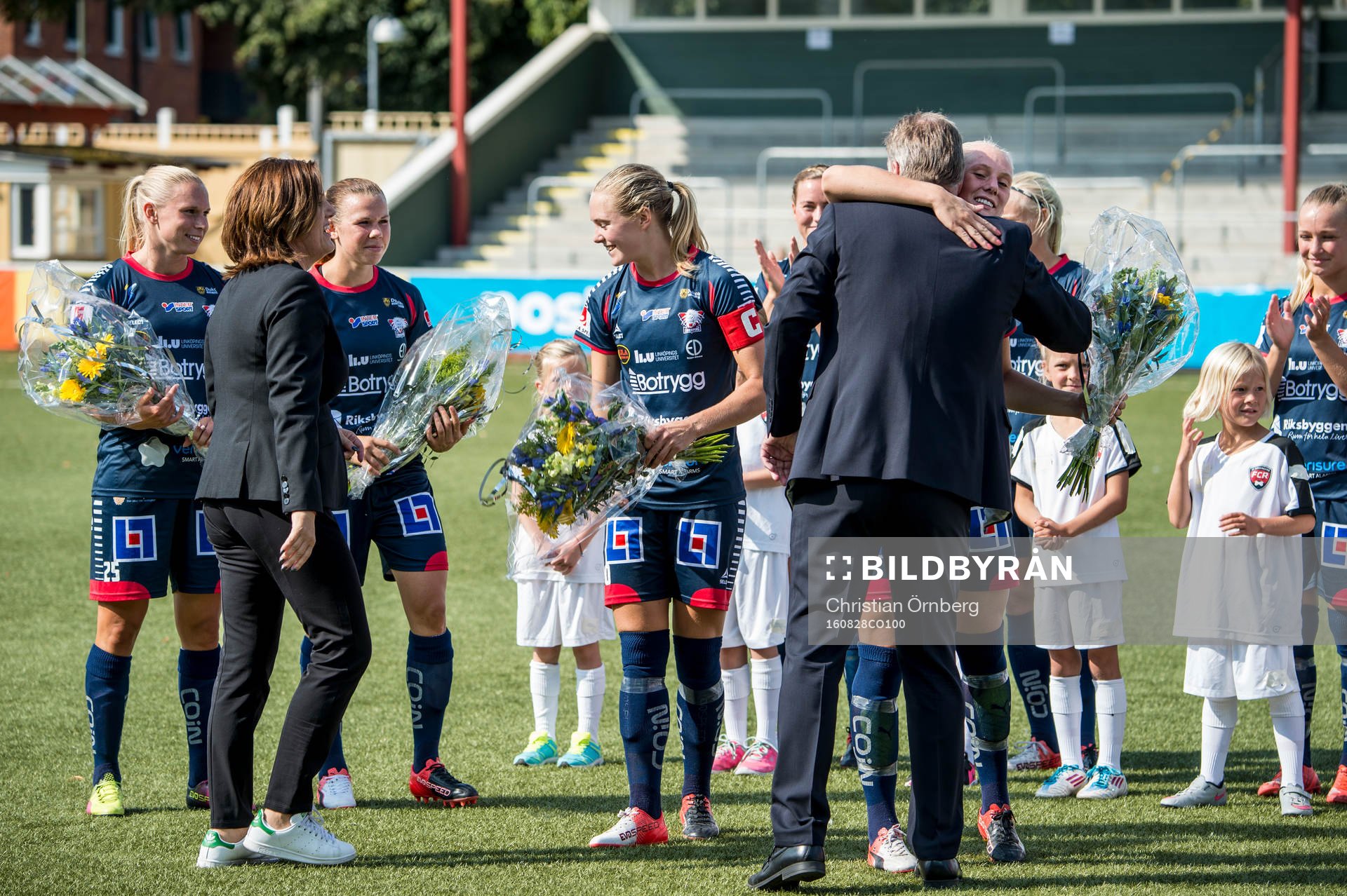 Fotbollförbundets ordförande Karl-Erik Nilsson och Annika