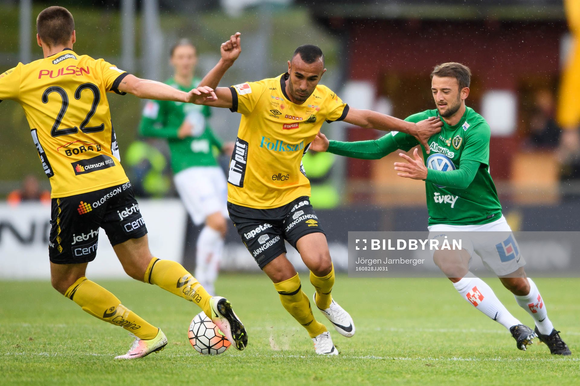 Elfsborgs Issam Jebali och Jönköpings Robert Gojani