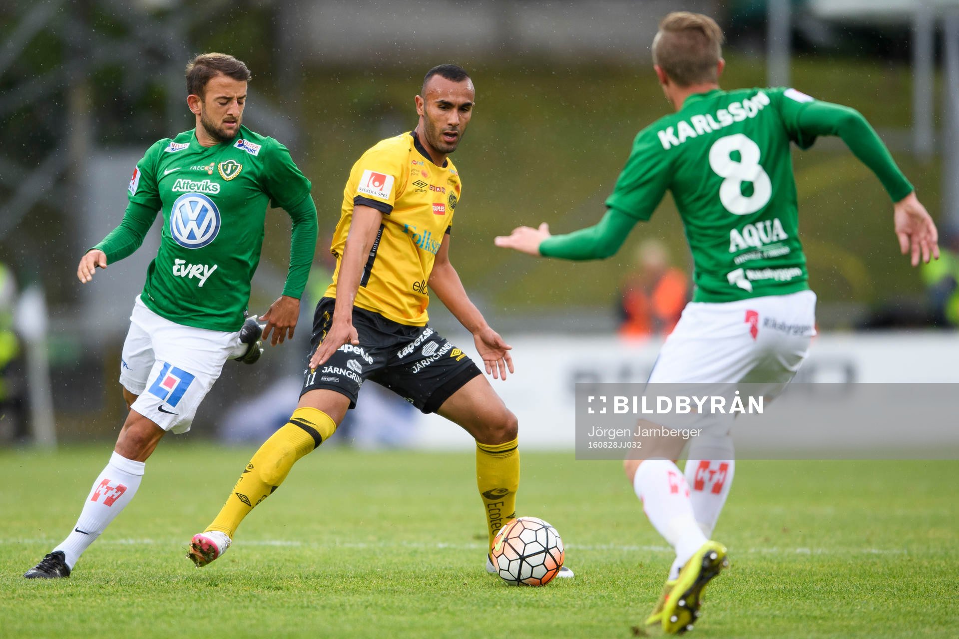Elfsborgs Issam Jebali och Jönköpings Robert Gojani