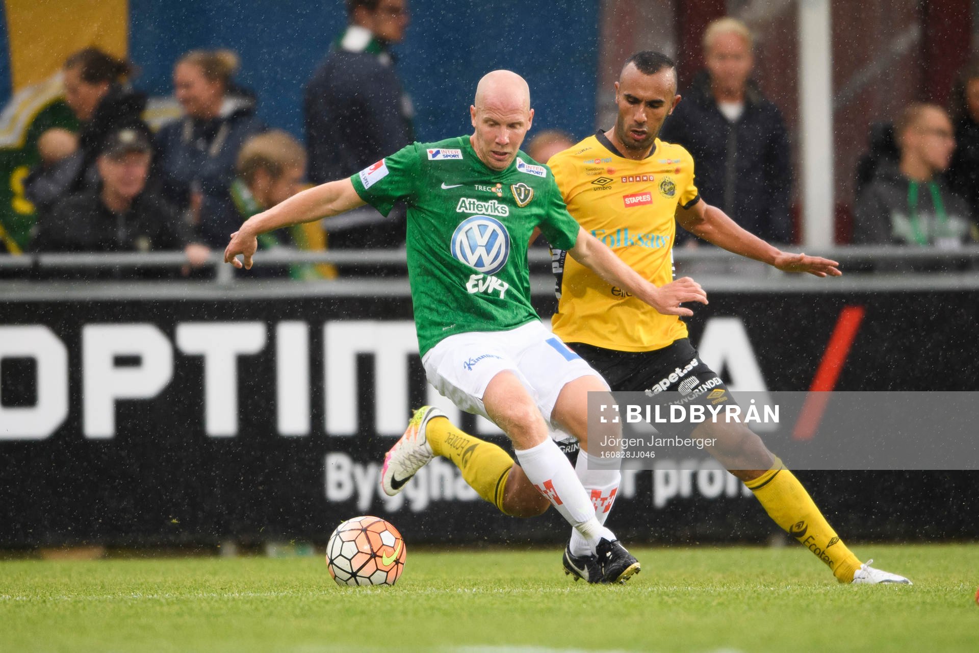 Jönköpings Viktor Rönneklev och Elfsborgs Issam Jebali