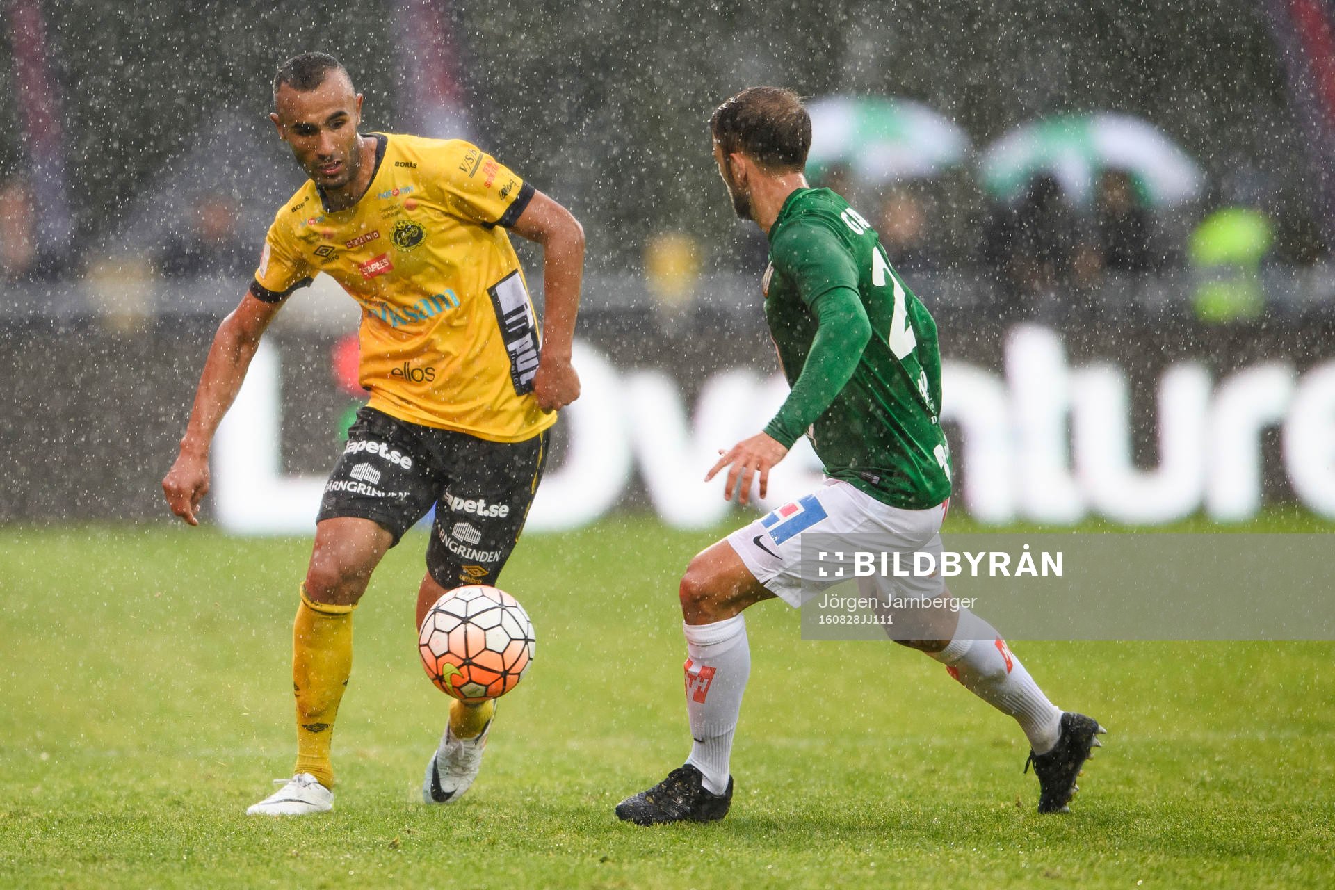Elfsborgs Issam Jebali och Jönköpings Robert Gojani