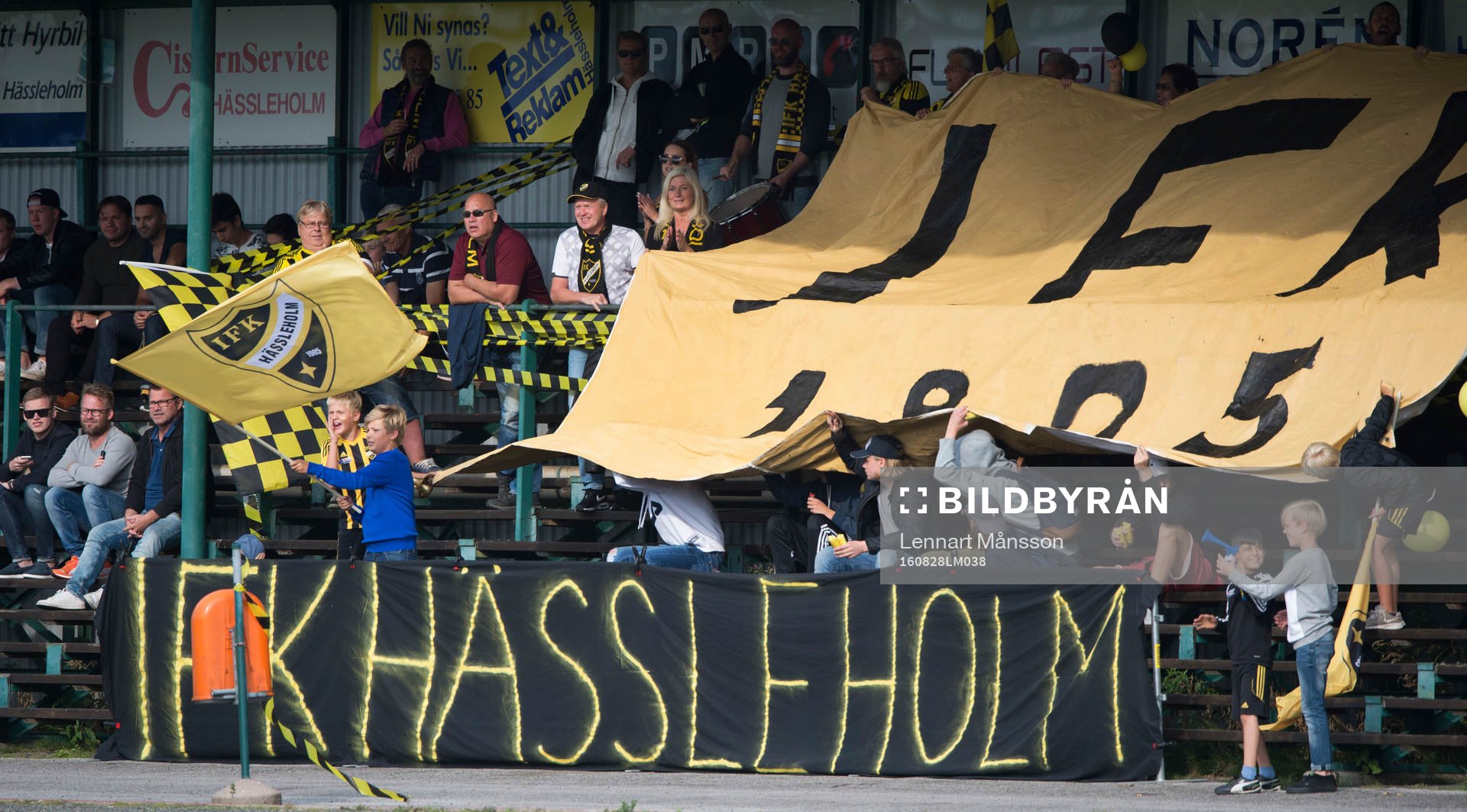 IFK Hässleholms supporters i matchen i division 2 mellan