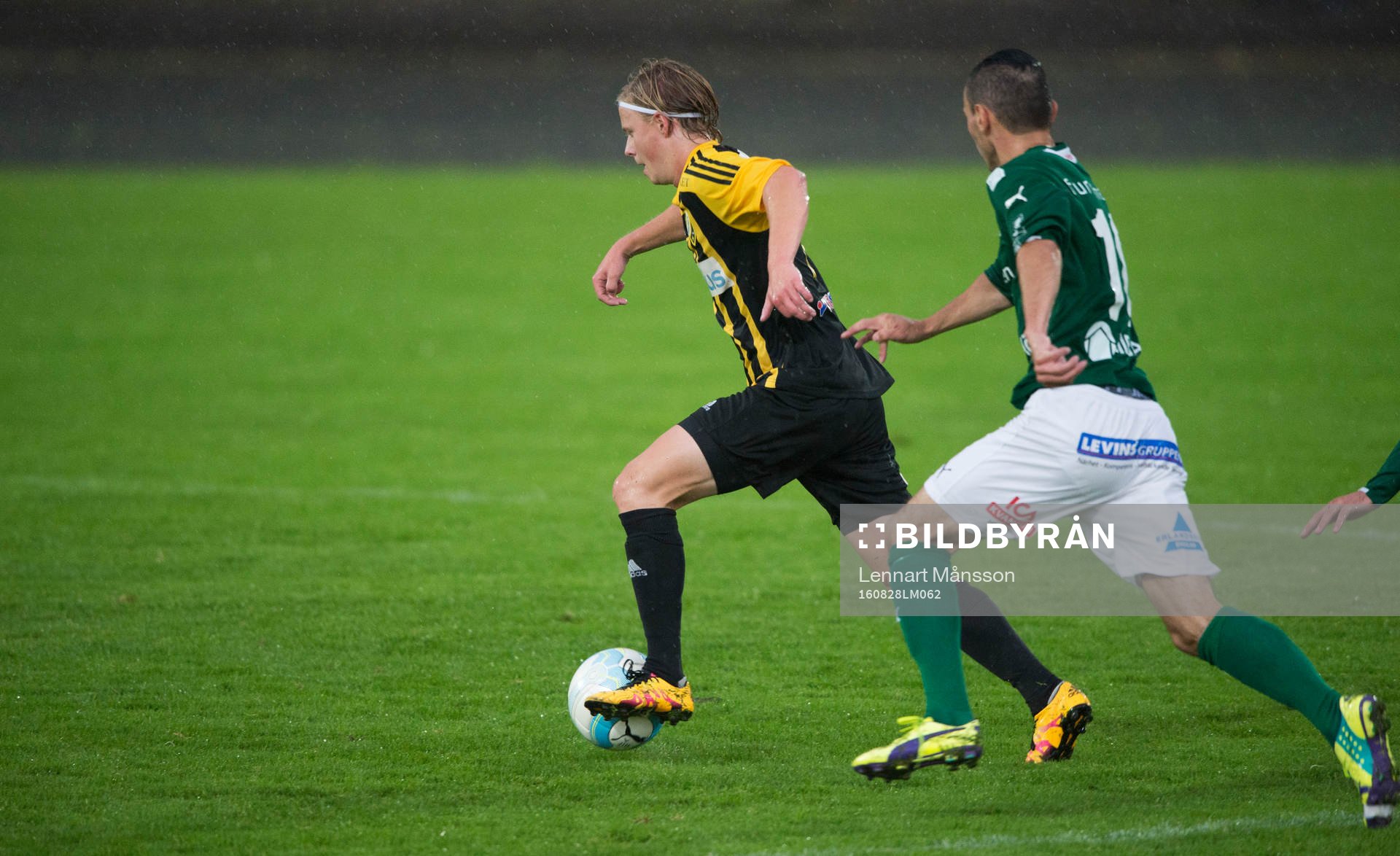 IFK Hässleholms Philip Bengtsson i matchen i division 2