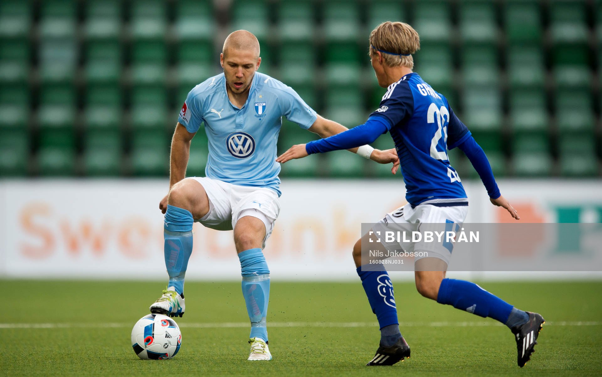 Malmö FFs Anton Tinnerholm och Sundsvalls Erik Granat