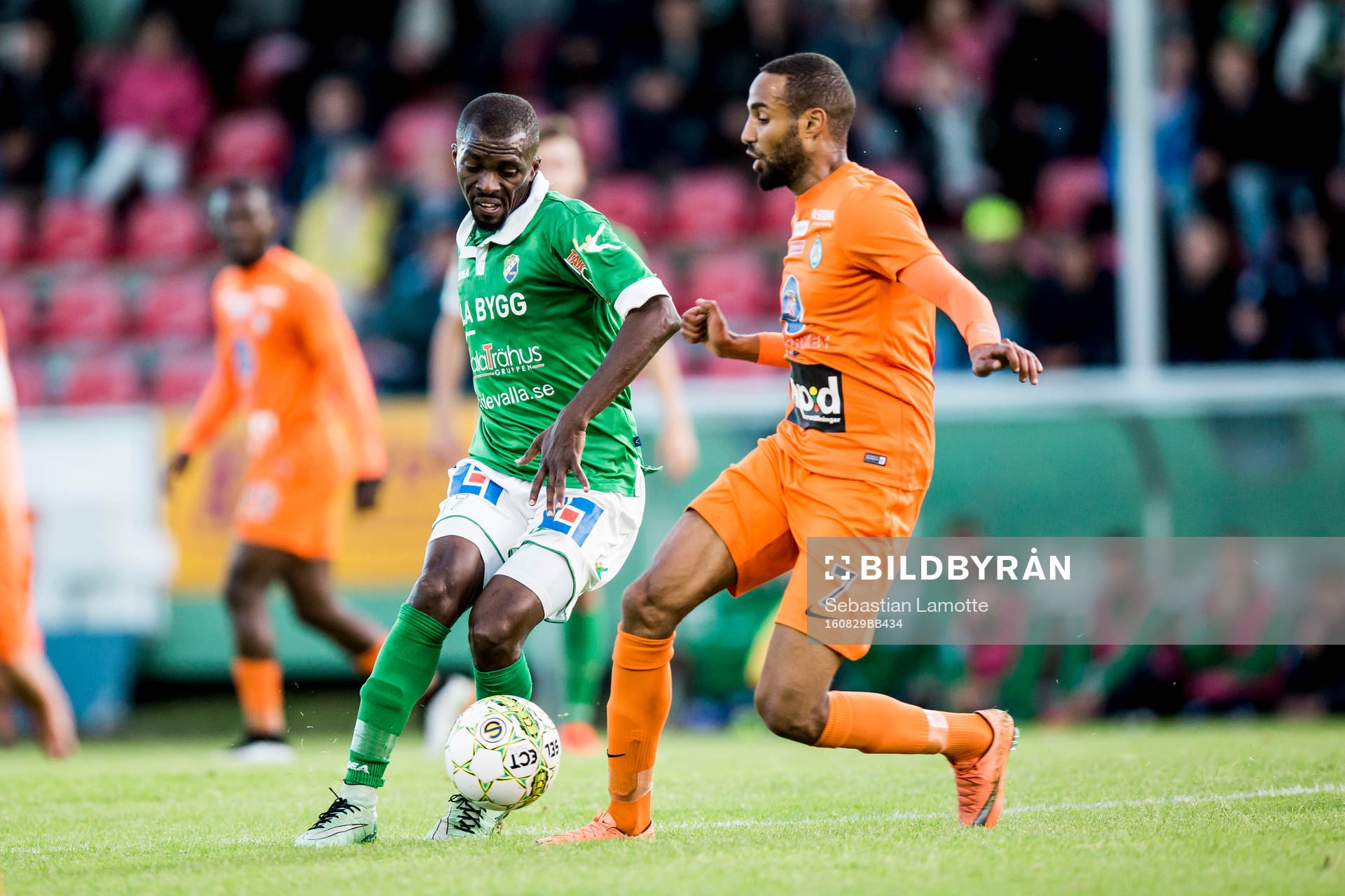 Ljungskiles Yussif Chibsah före Athletics Ferid Ali