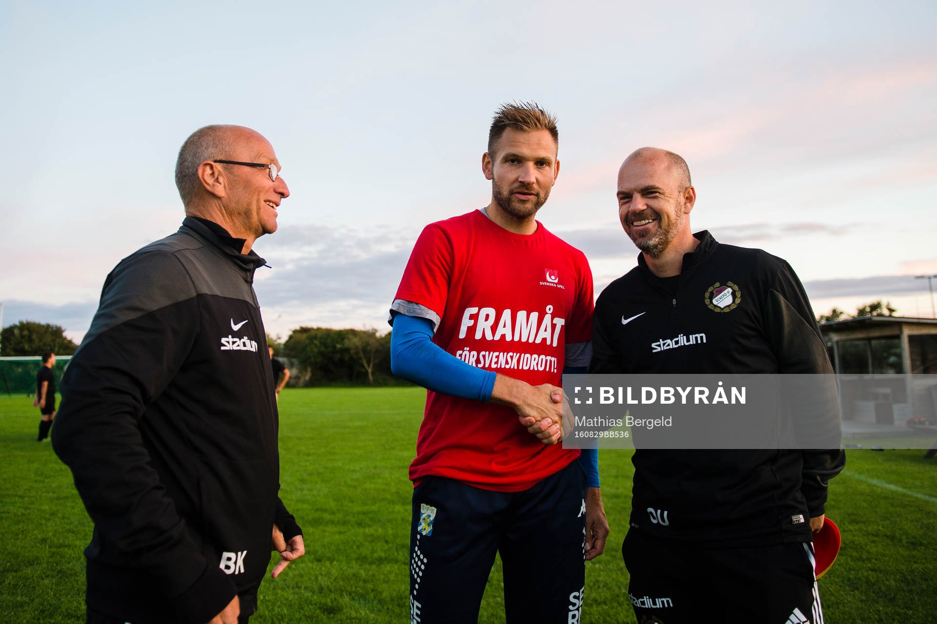 Tränare Börje Karlsson och Olof Utbult pratar med IFK
