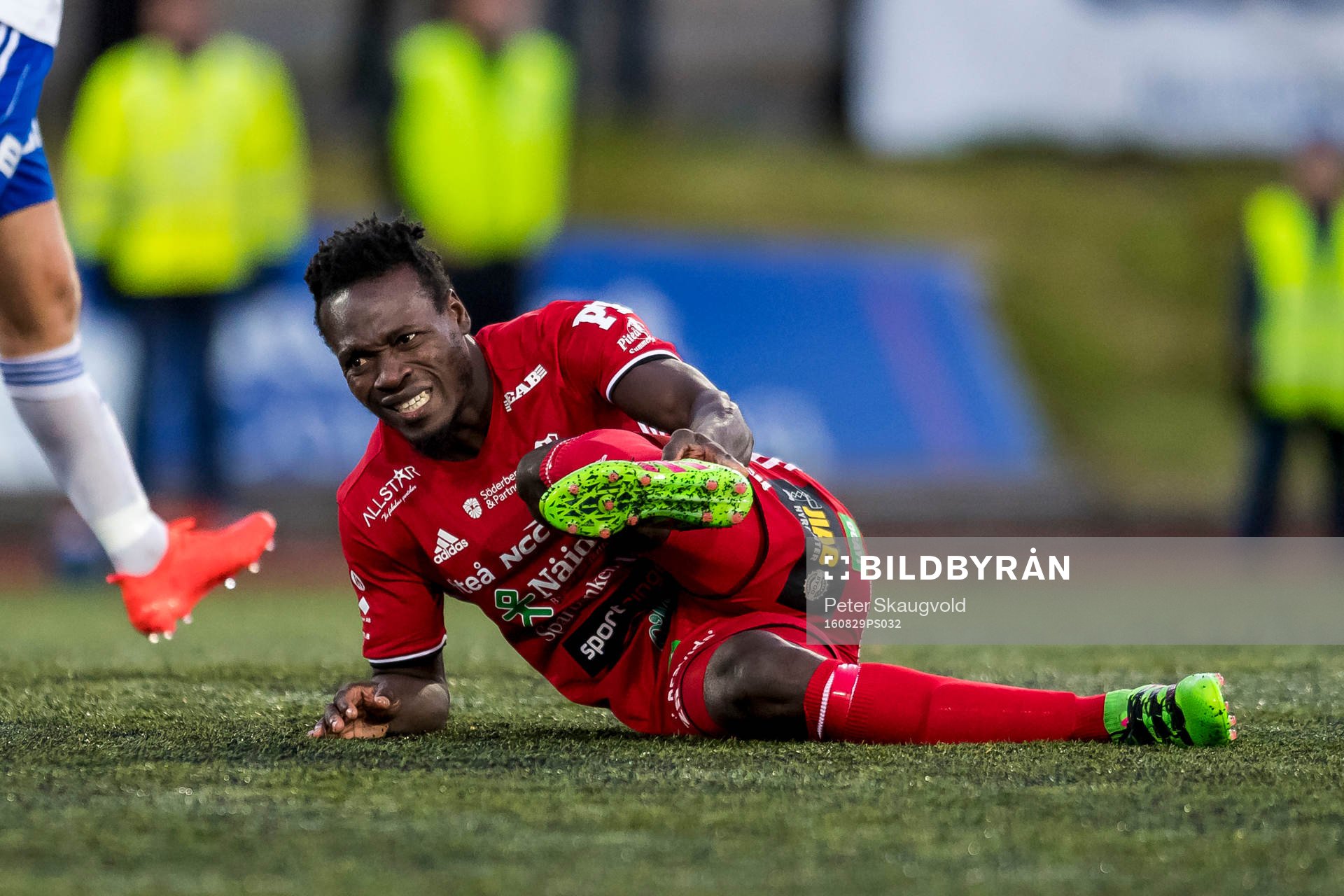s Tetteh Komey grinar illa