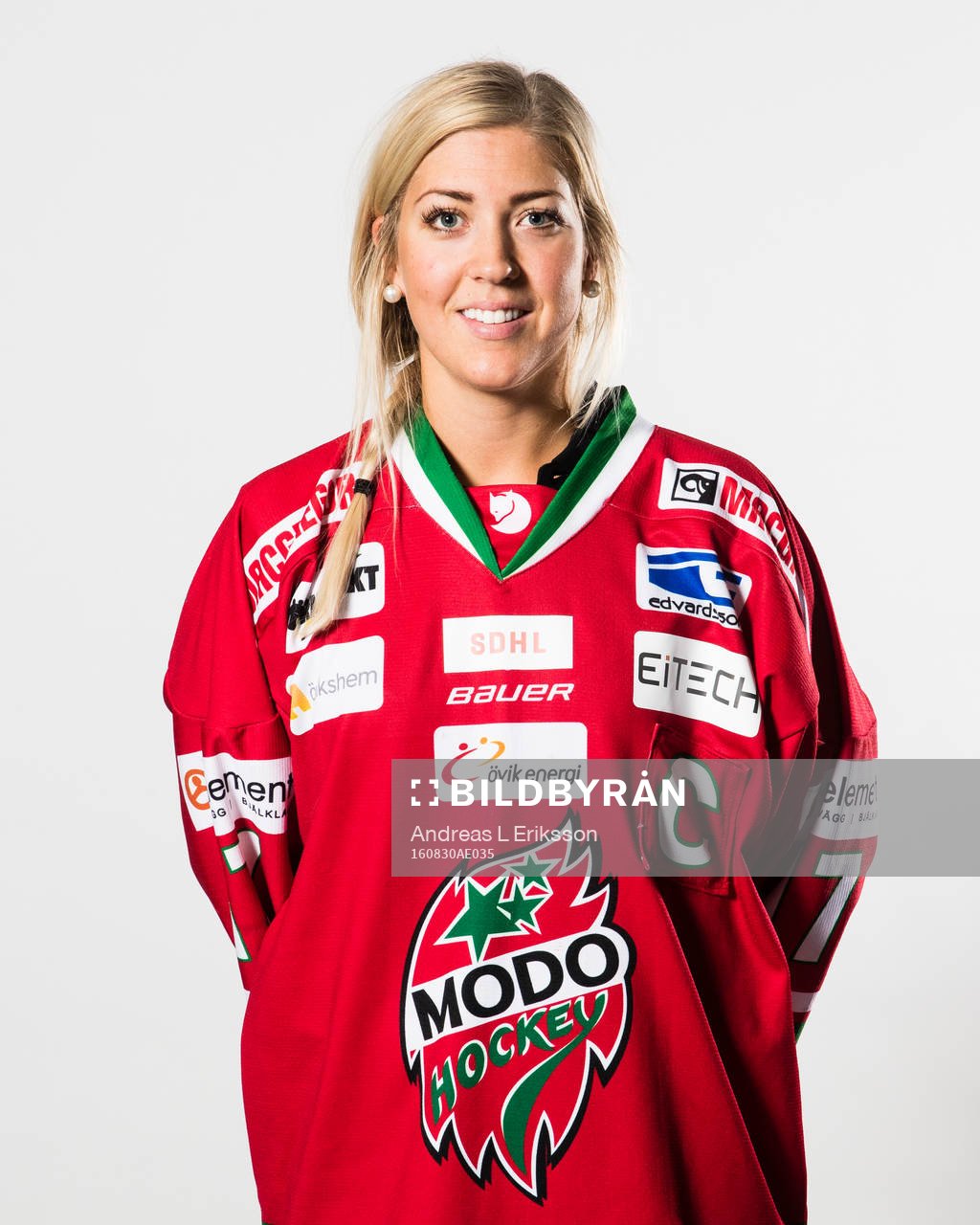Erika Grahm, Modo