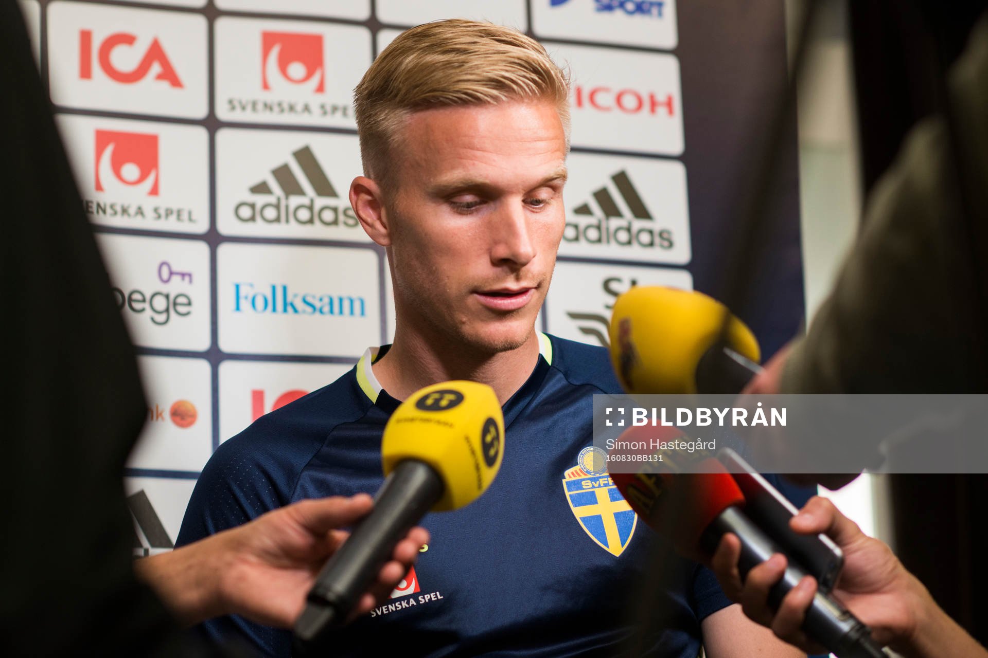 Oscar Wendt i mixed zone