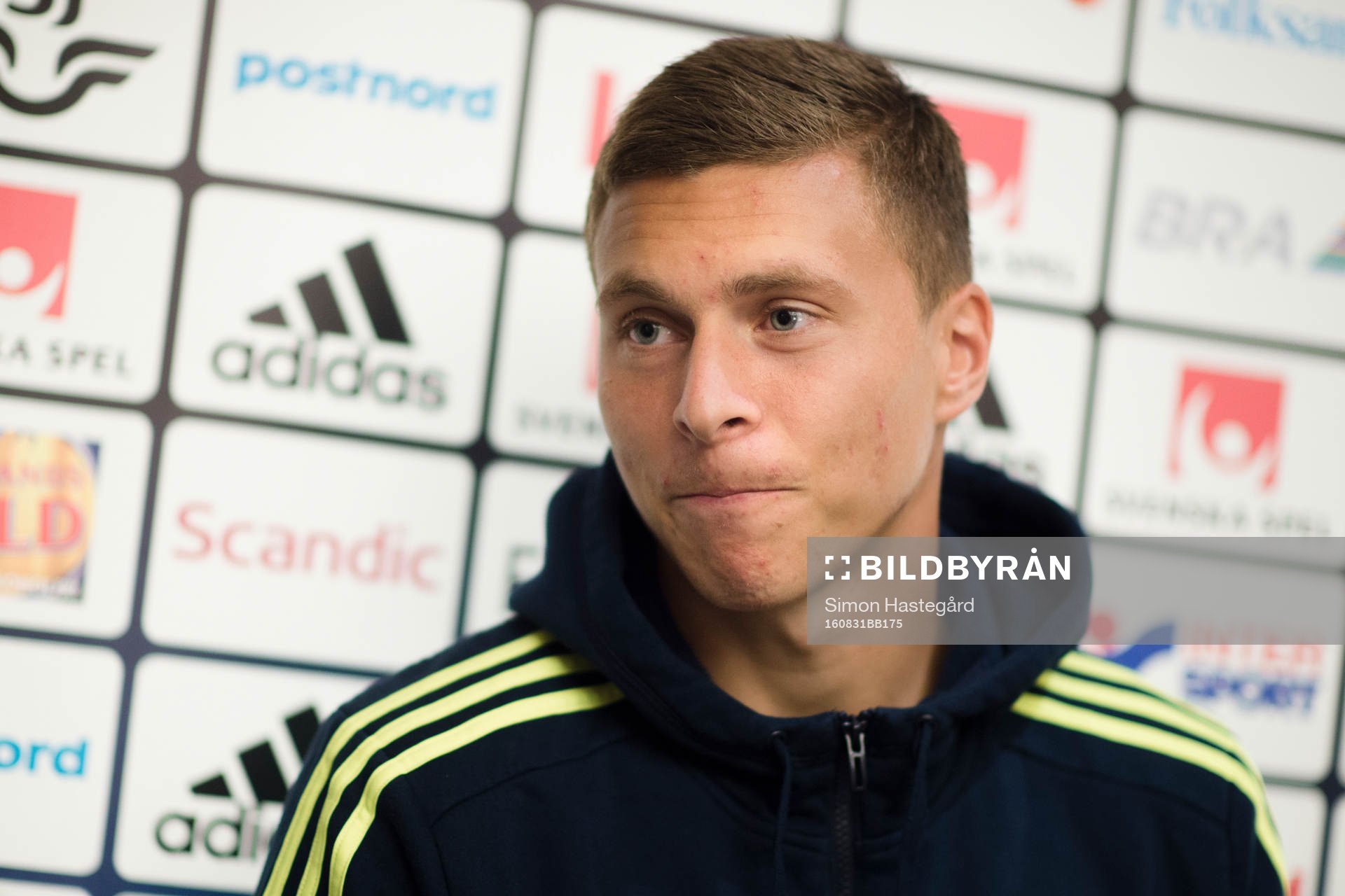 Victor Nilsson Lindelöf i mixed zone
