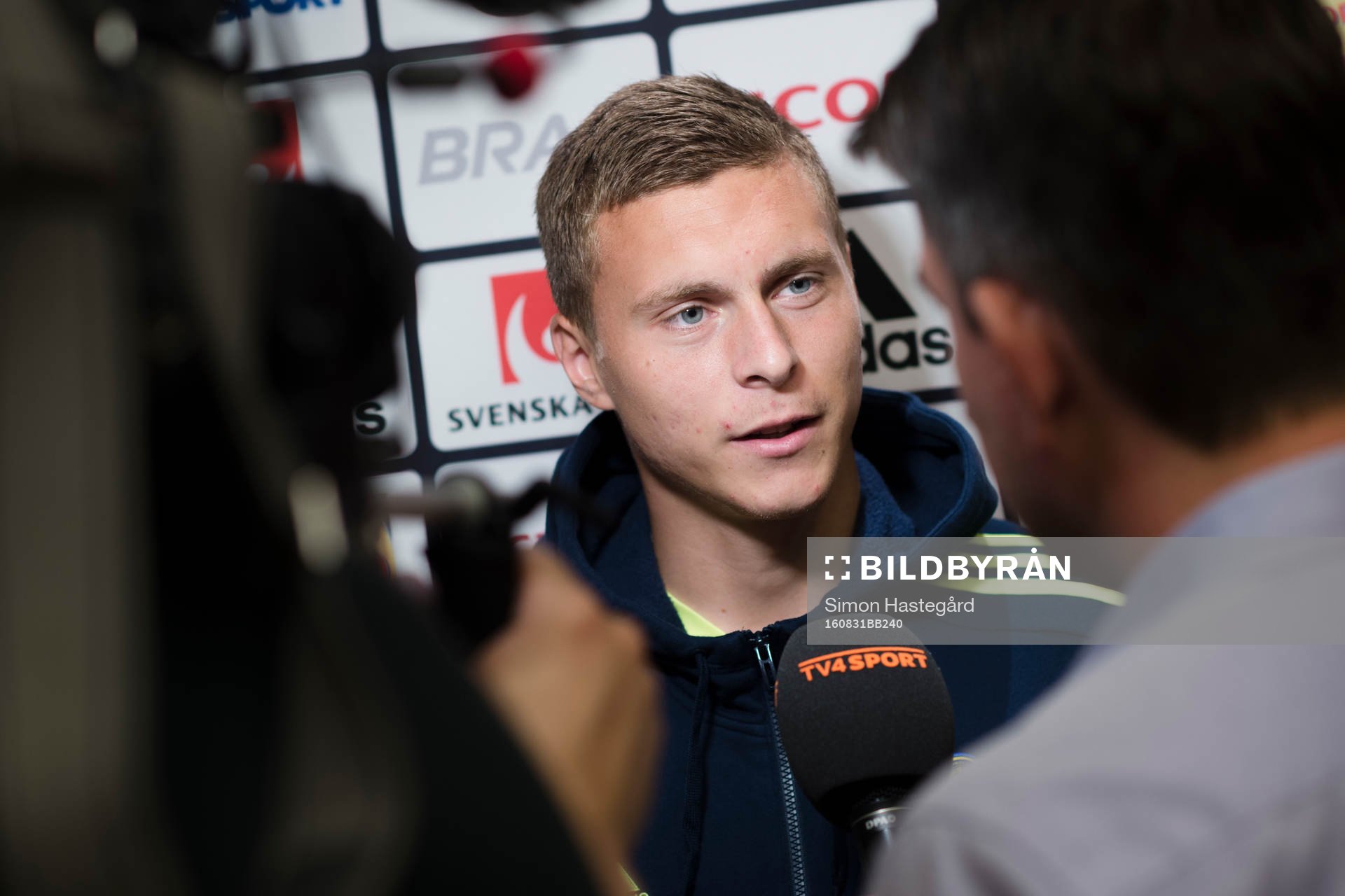 Victor Nilsson Lindelöf i mixed zone