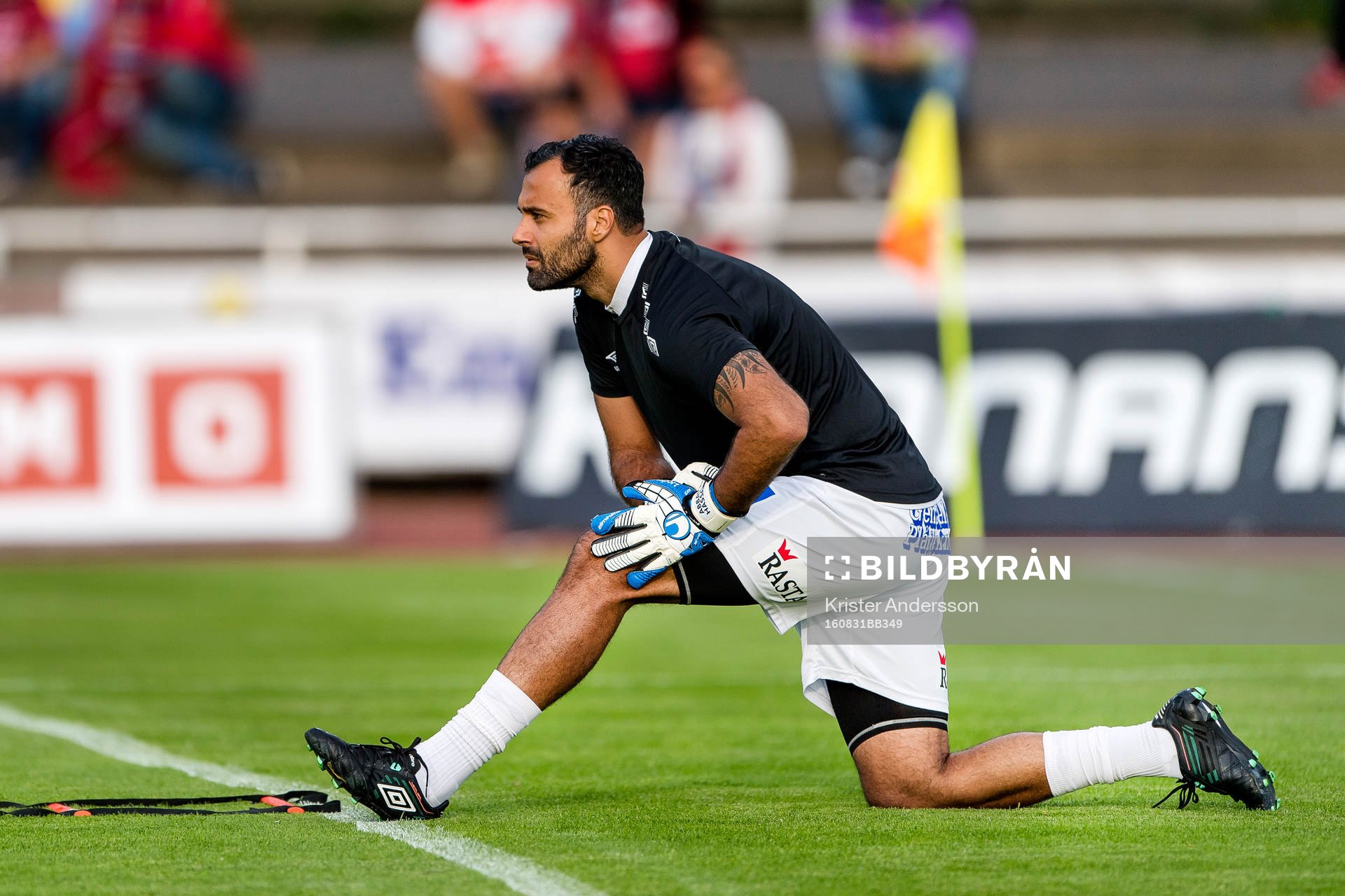 Örgrytes målvakt Abbas Hassan före fotbollsmatchen i