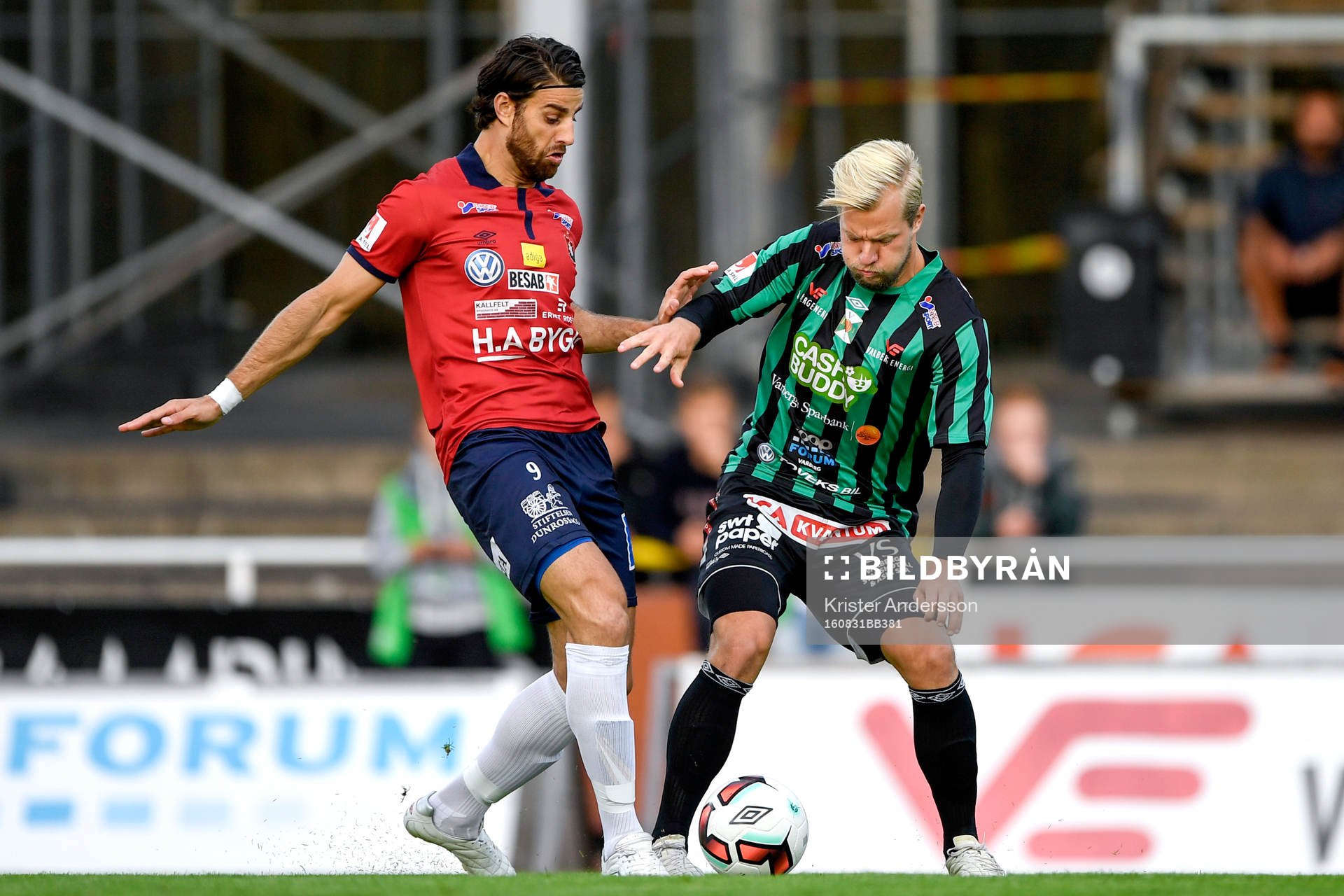 Örgrytes George Mourad och Varbergs Sebastian Crona