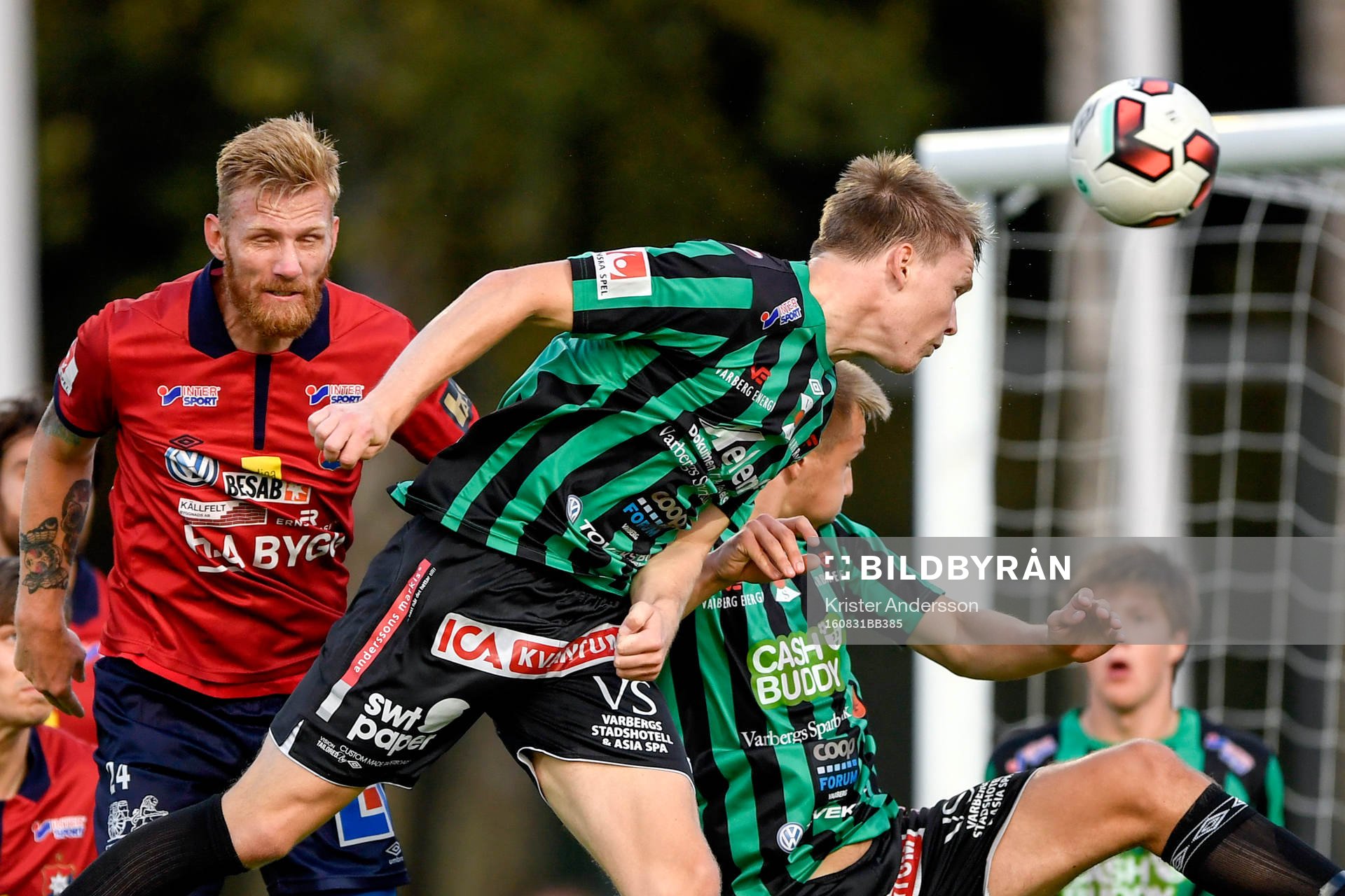 Varbergs Anton Liljenbäck nickar