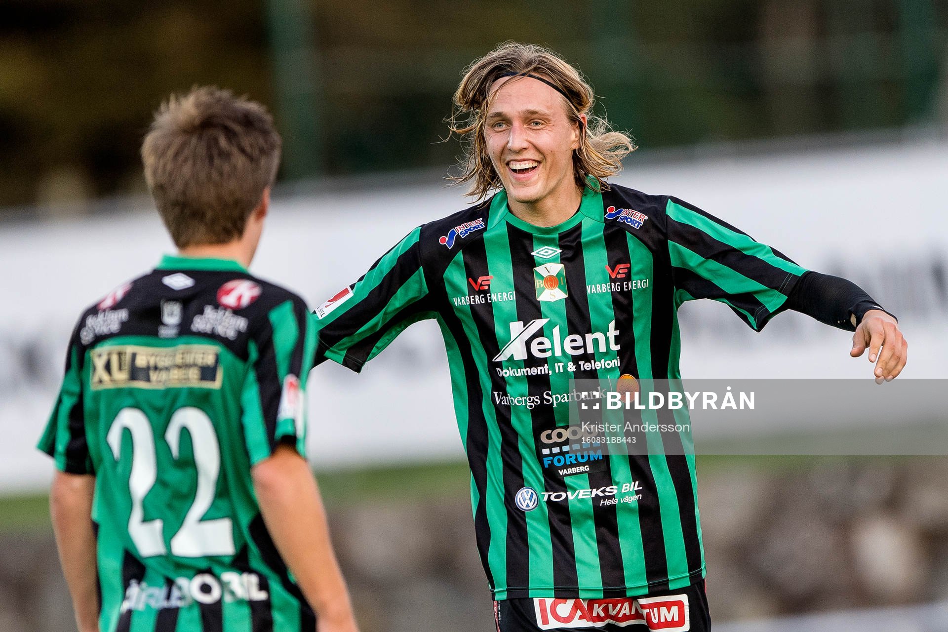 Varbergs Joakim Lindner jublar efter 1-0 under fotbollsmatchen i Superettan mellan Varberg och Örgryte den 31 augusti 2016 i Varberg.