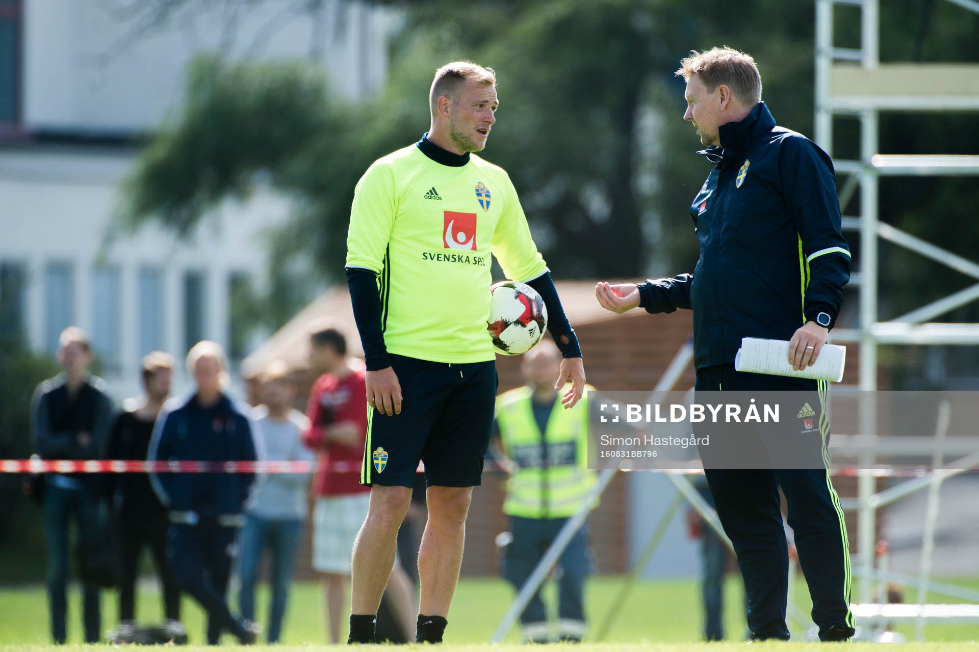 John Guidetti och assisterande förbundskapten Peter