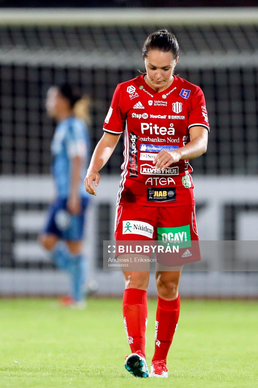 Piteås Felicia Karlsson deppar