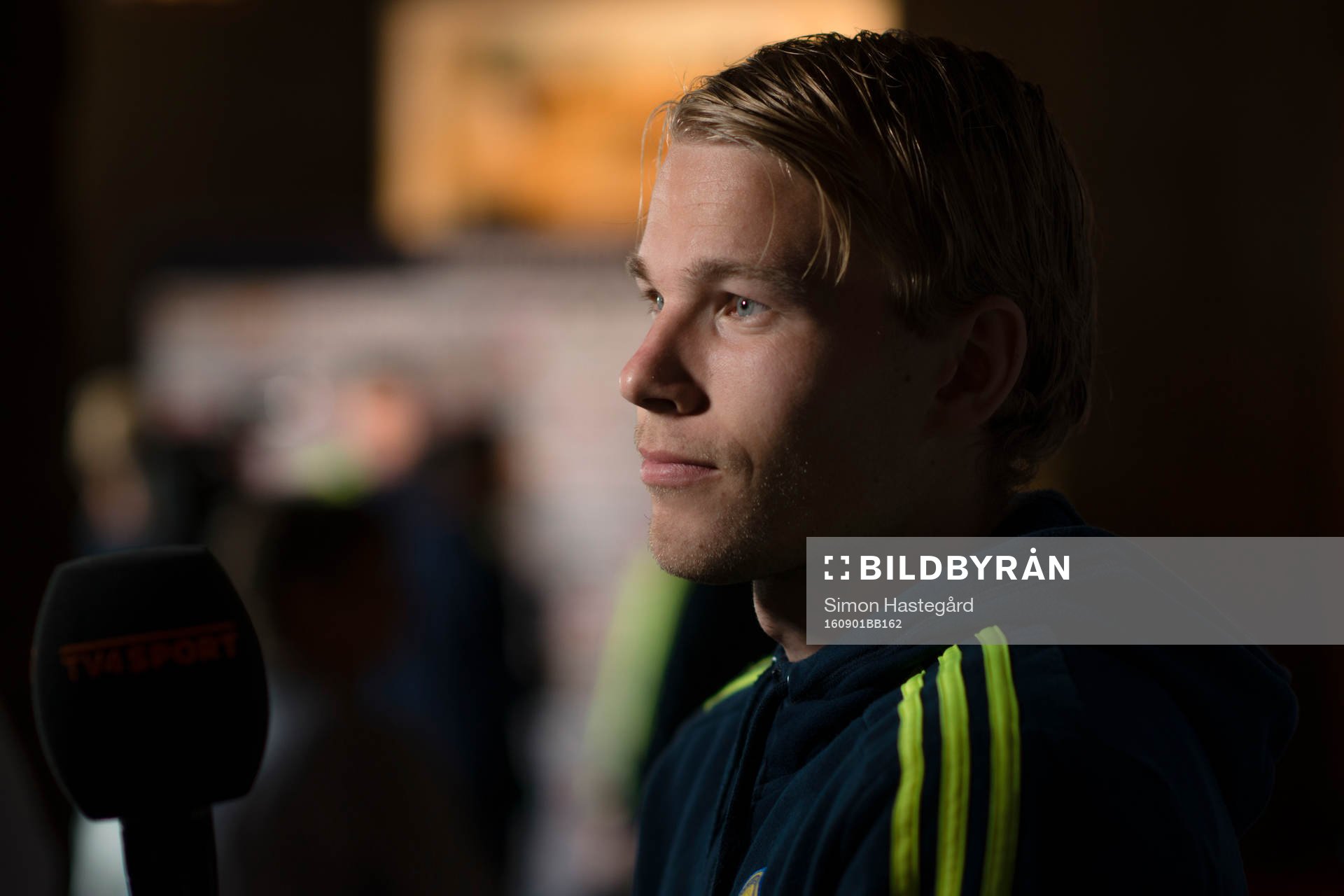 Oscar Lewicki  i mixed zone