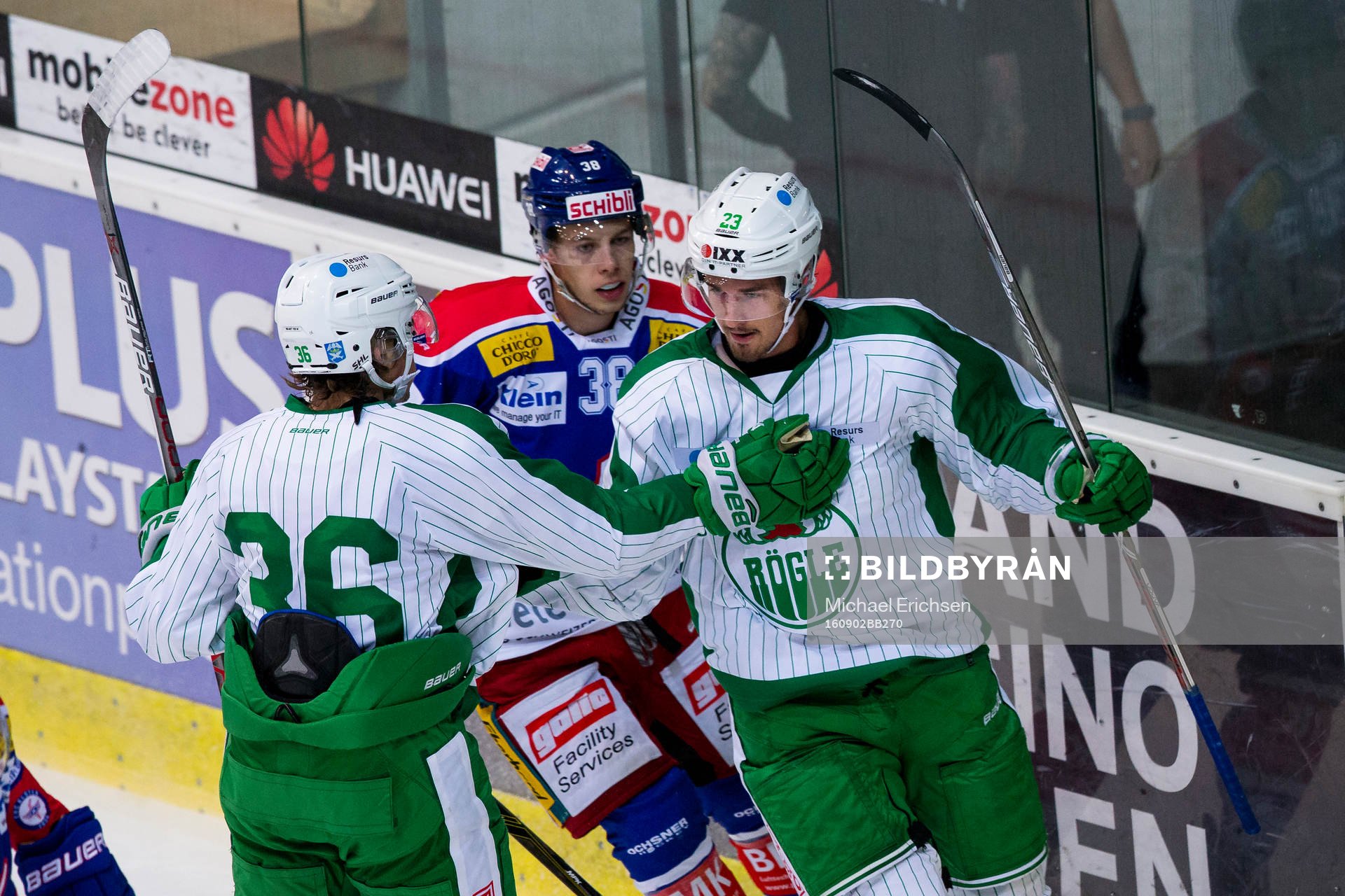Rögles Daniel Sylwander jublar