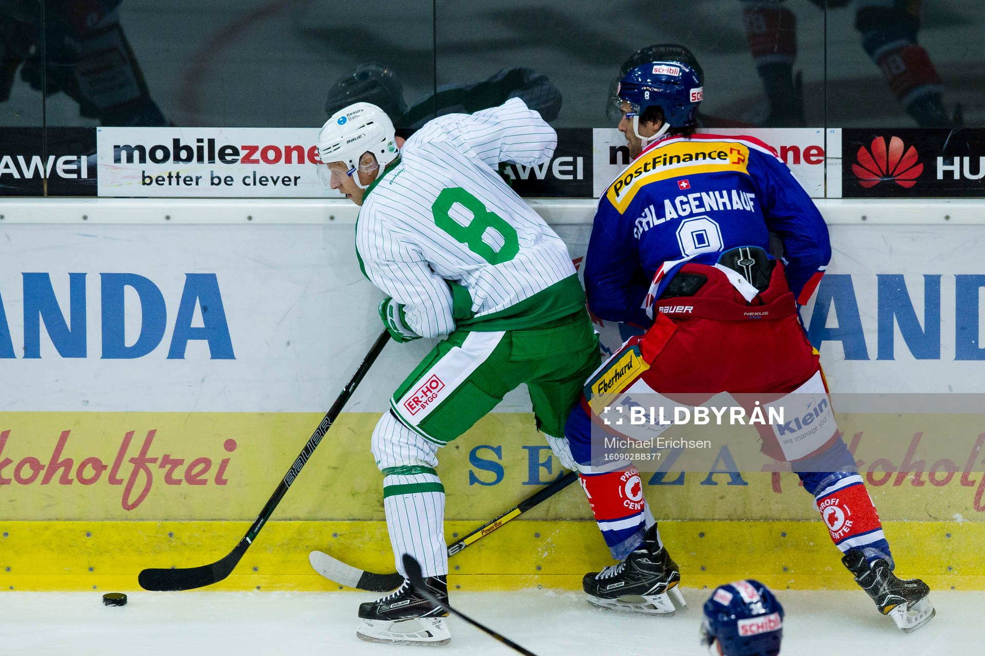Rögles Jesper Williamsson mot Klotens Roman Schlagenhauf