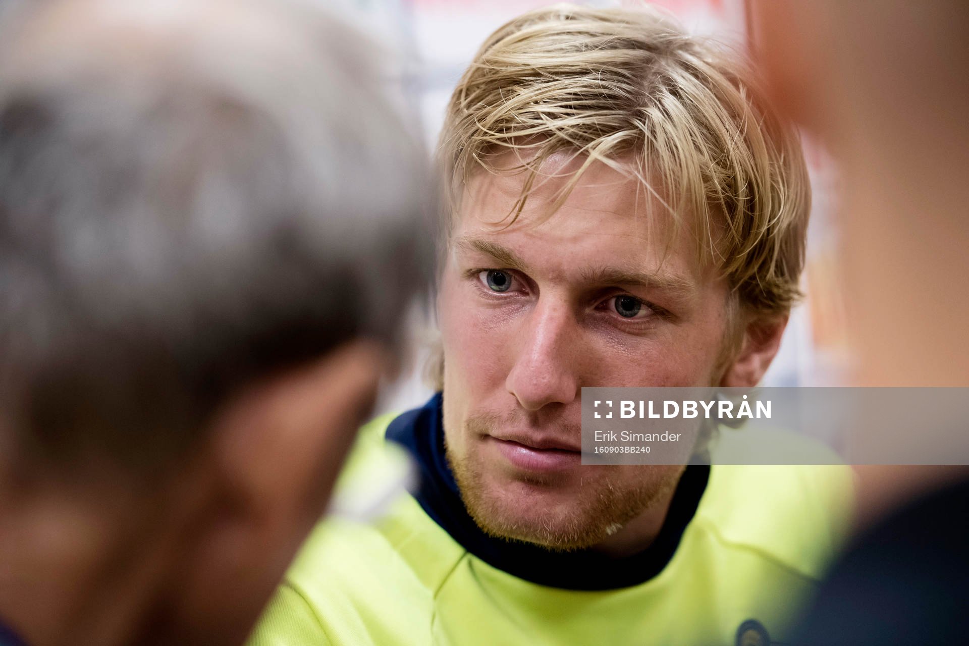 Emil Forsberg i mixed zone