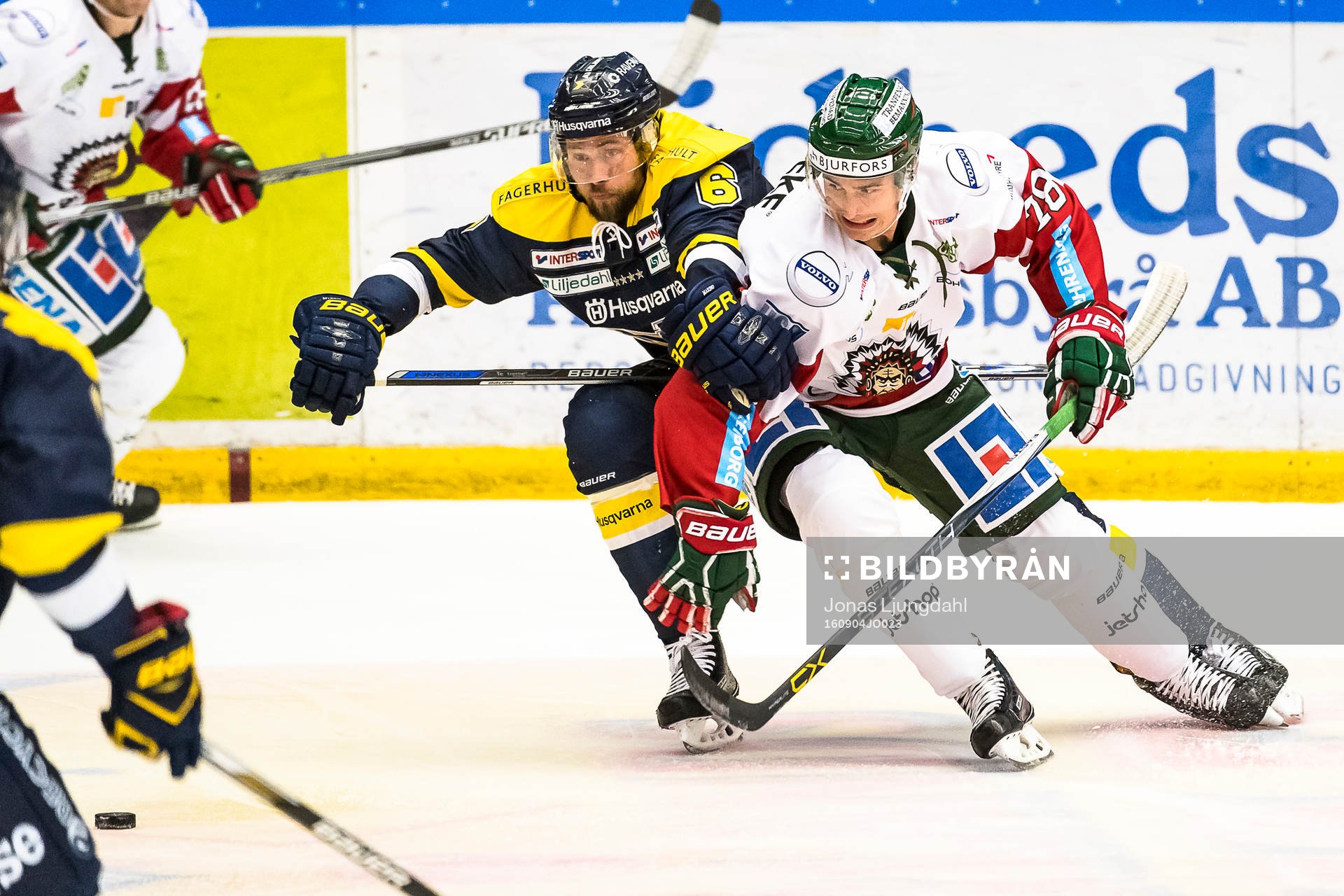 s Christoffer Persson och Frölundas Johan Sundström