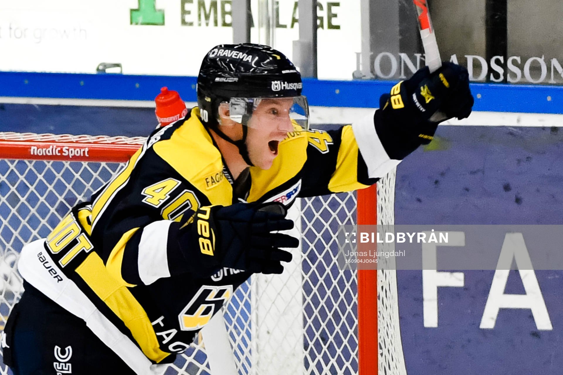 s Pär Arlbrandt jublar
