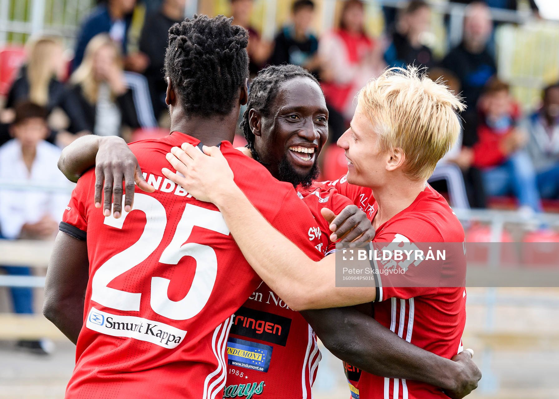 Piteå:s Ibrahim Kallay (m) jublar tillsammans med Tetteh Komey (v) och Henrik Millbert (h) efter sitt 2-0 mål under fotbollsmatchen i division 1 norra mellan Piteå och Forward den 4 september 2016 i Piteå.