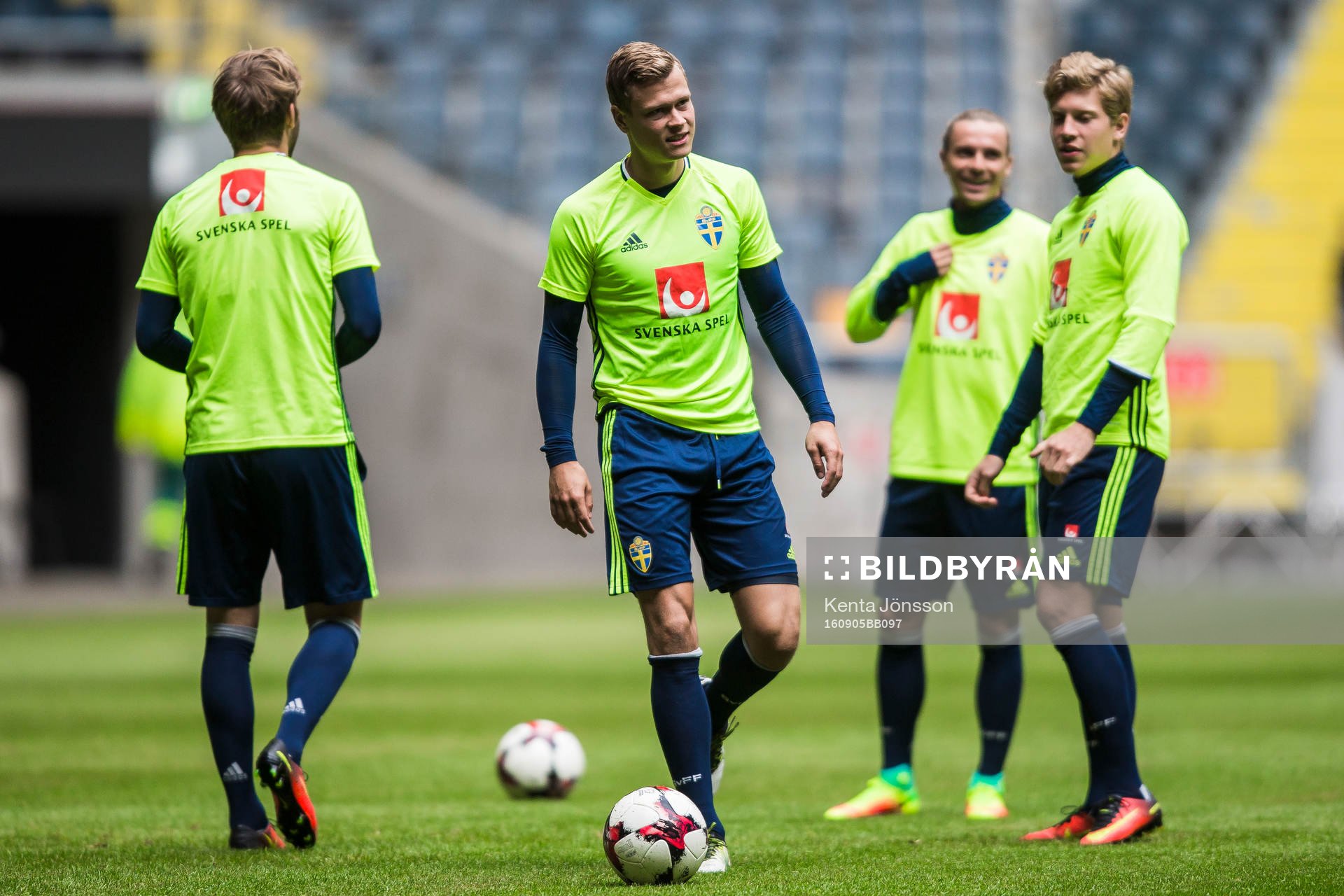 Viktor Claesson med Alexander Fransson