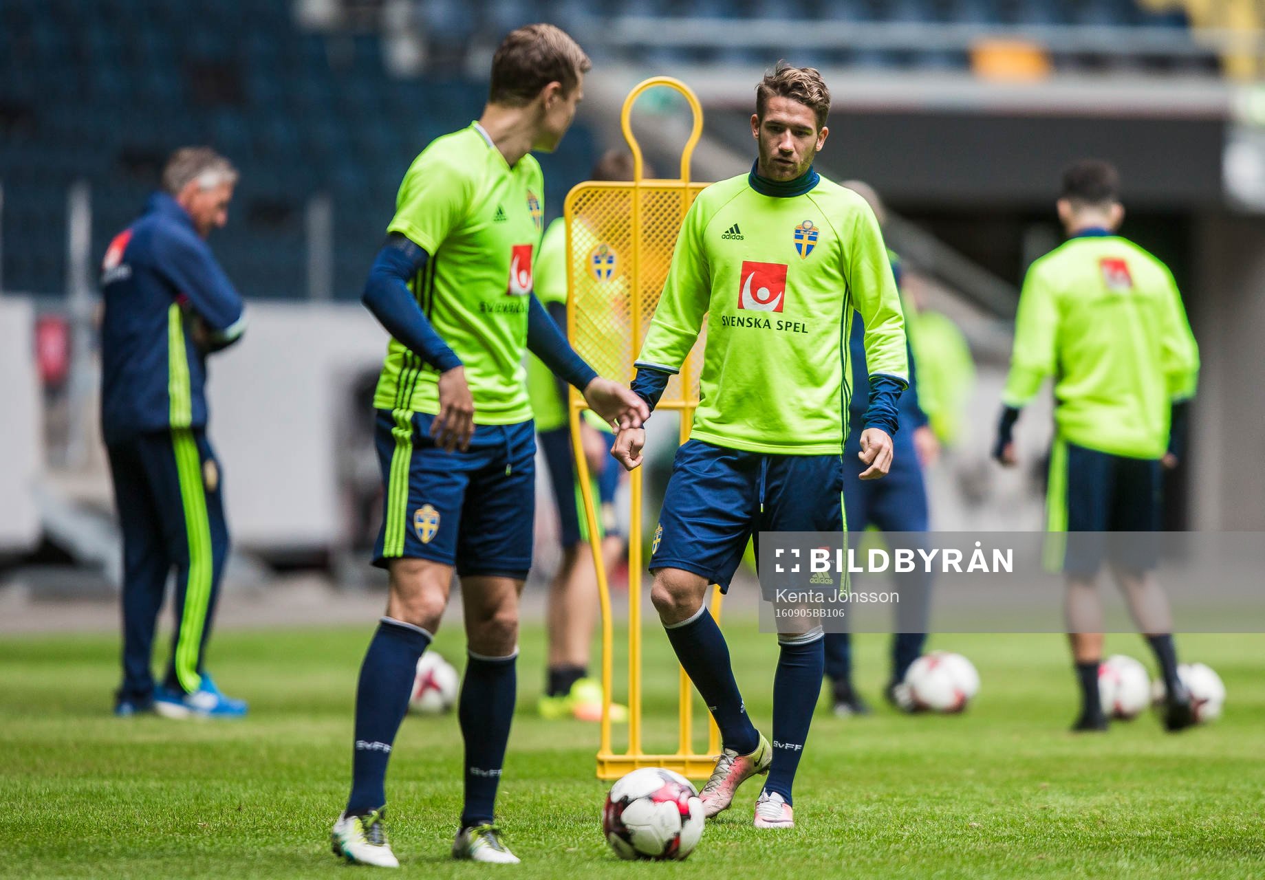 Marcus Rohdén med Viktor Claesson