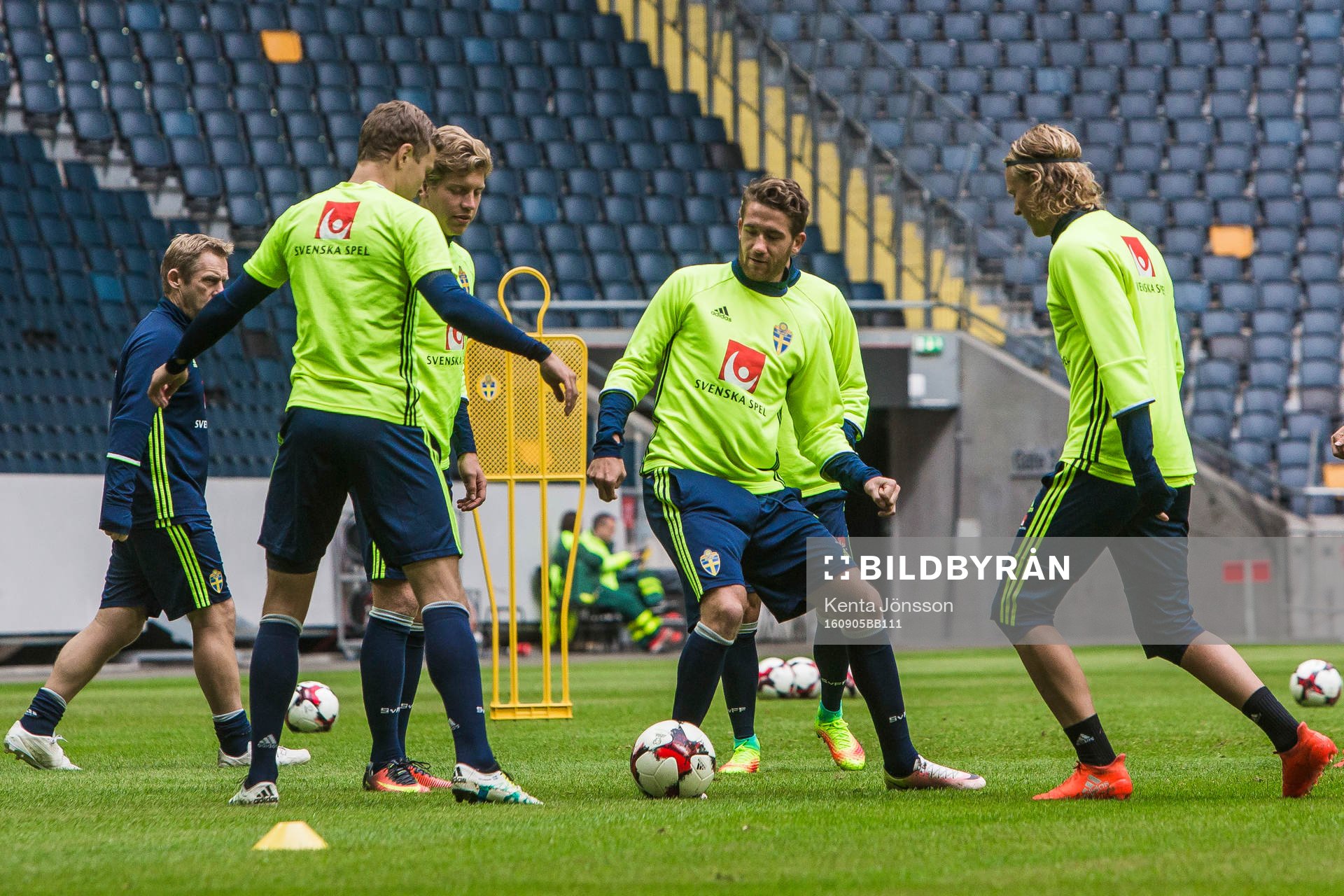 Marcus Rohdén med Alexander Fransson , Viktor Claesson och