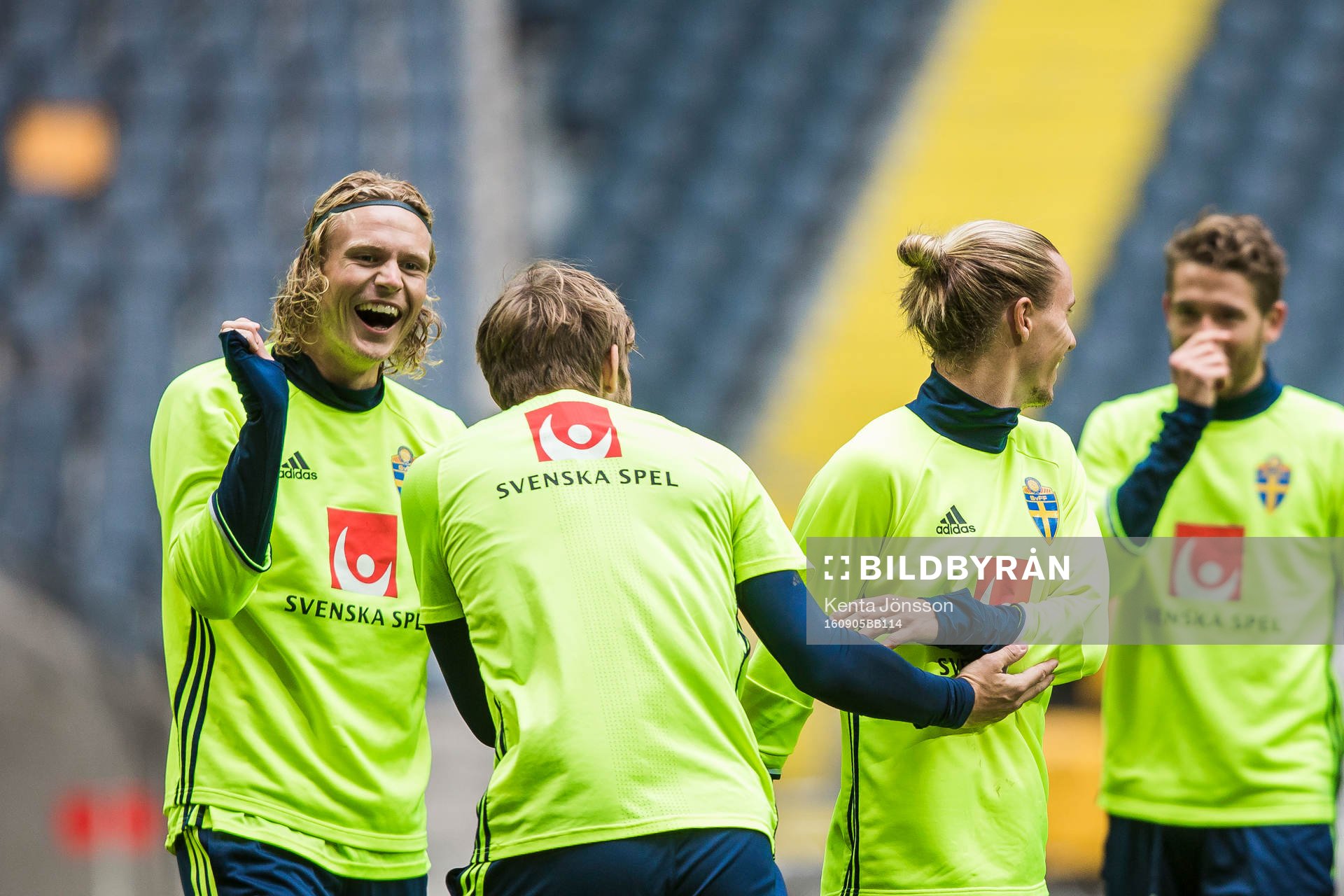 Oscar Hiljemark med Christoffer Nyman och Niklas Hult