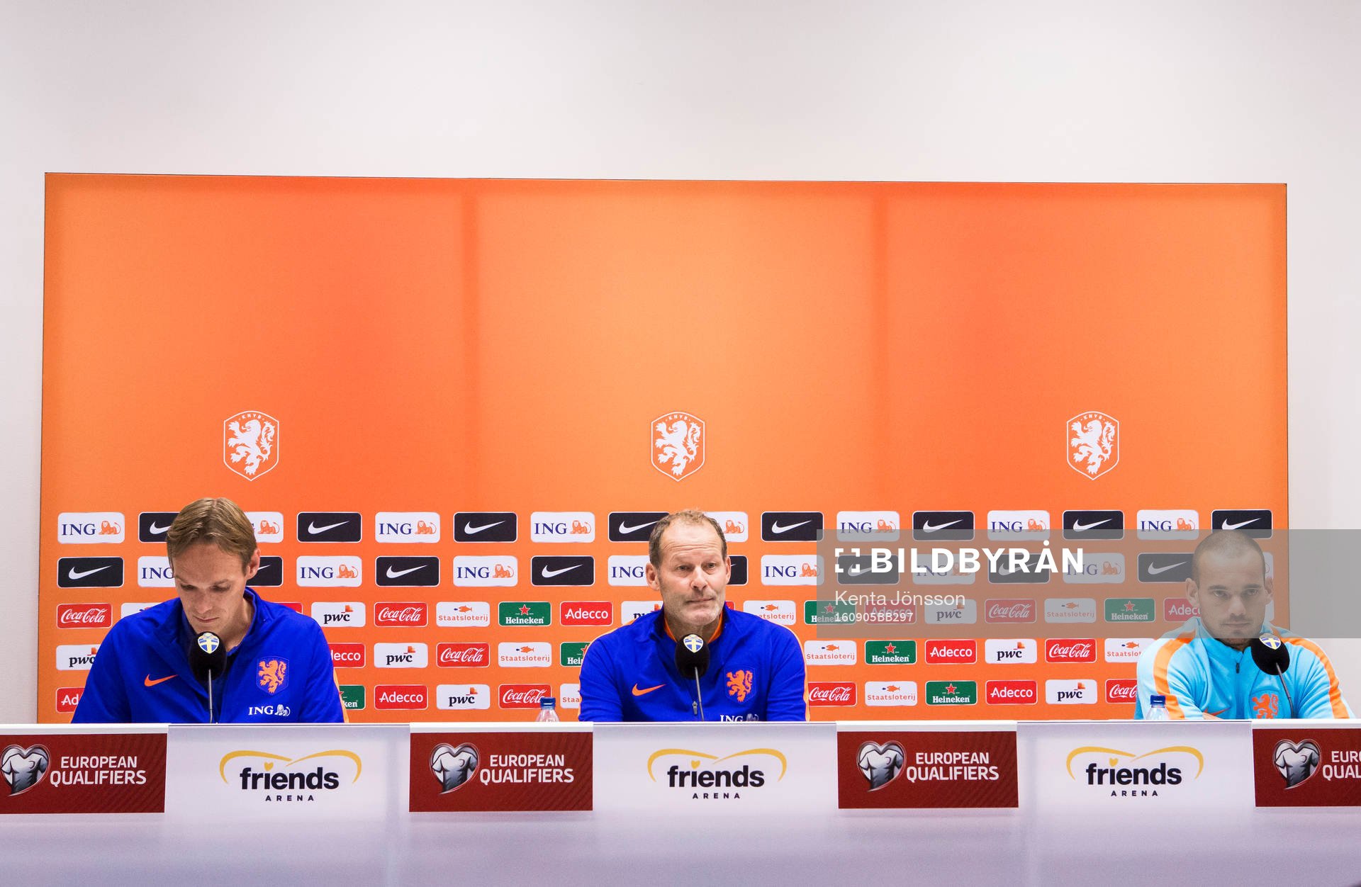 Hollands förbundskapten Danny Blind och Wesley Sneijder