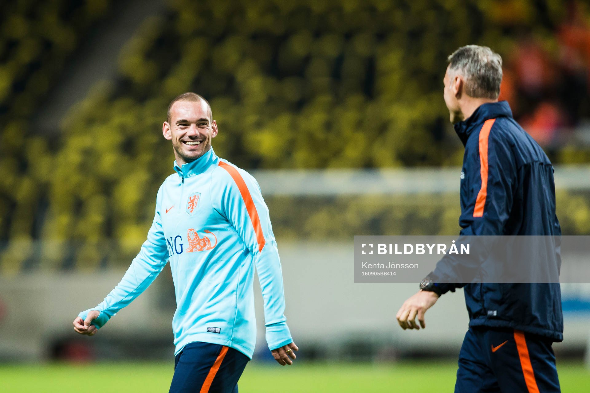 Wesley Sneijder med assisterande tränare Marco van Basten
