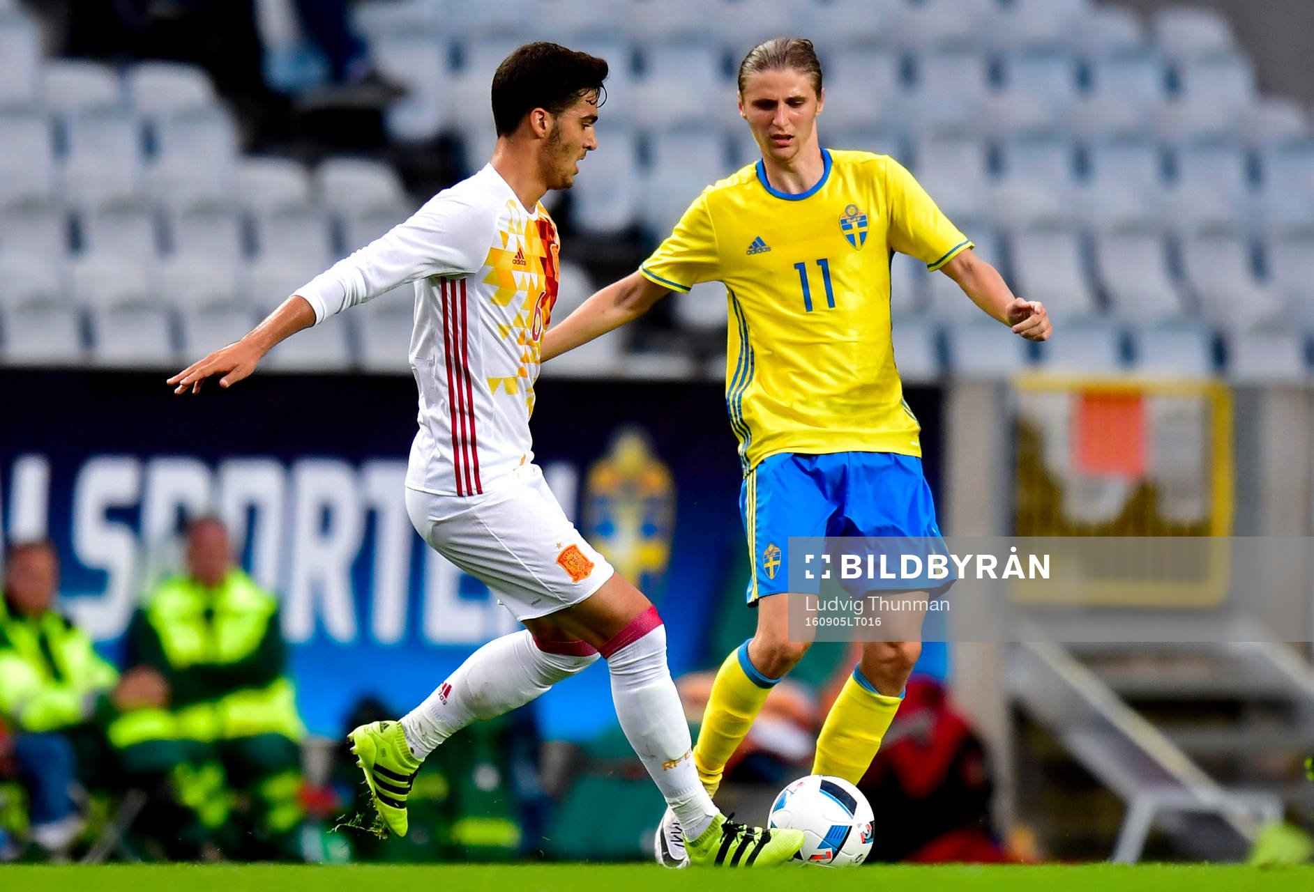 Spaniens Mikel Merino och Sveriges Pawel Cibicki