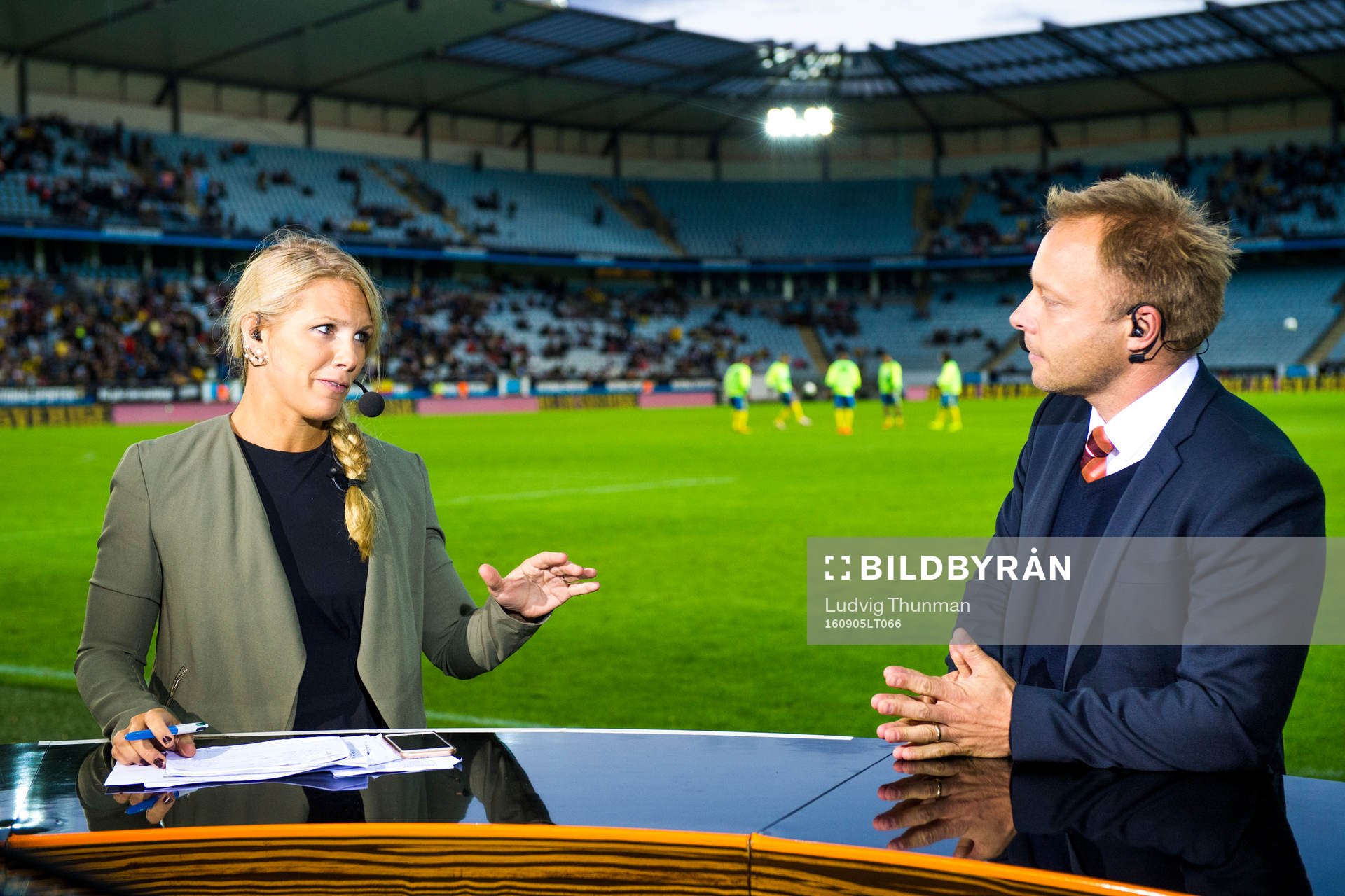 TV4 sports studio med experterna Anna Brolin och Anders