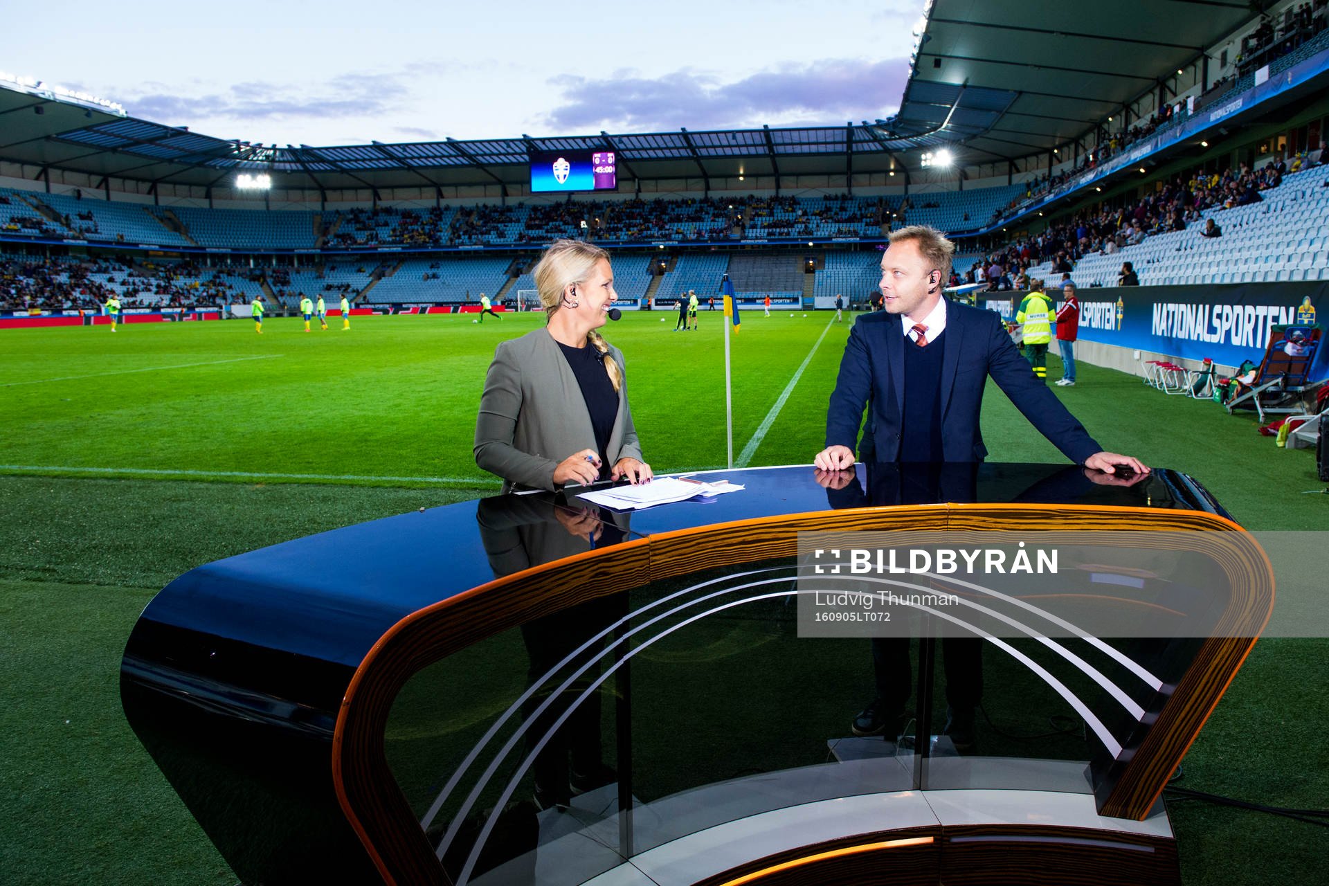 TV4 sports studio med experterna Anna Brolin och Anders