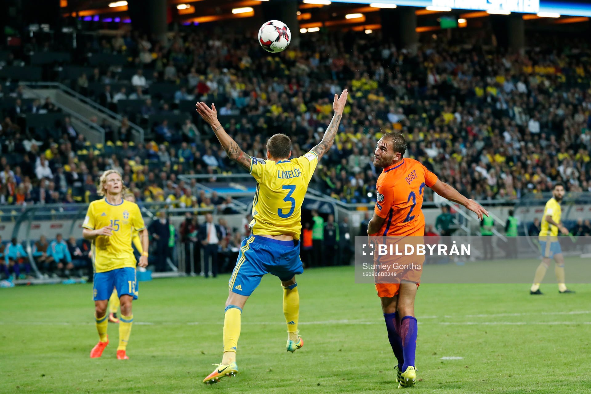  SOLNA STOCKHOLM, 06-09-2016 Friends Arena , WK-kwalificatiewedstrijd Zweden - Nederland 1-1.  Bas Dost scoort maar de goal wordt afgekeurd.