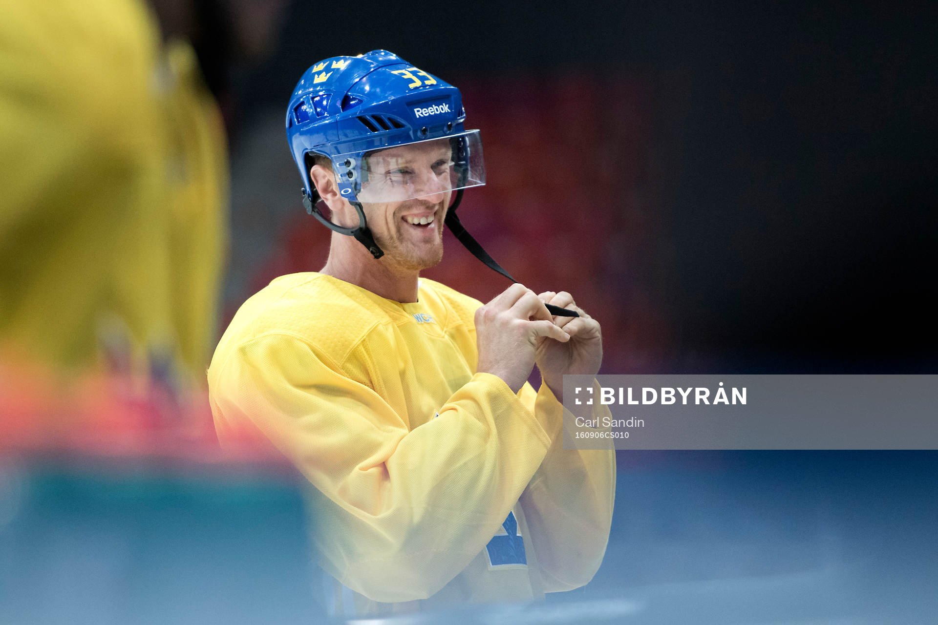 Sveriges Henrik Sedin jublar